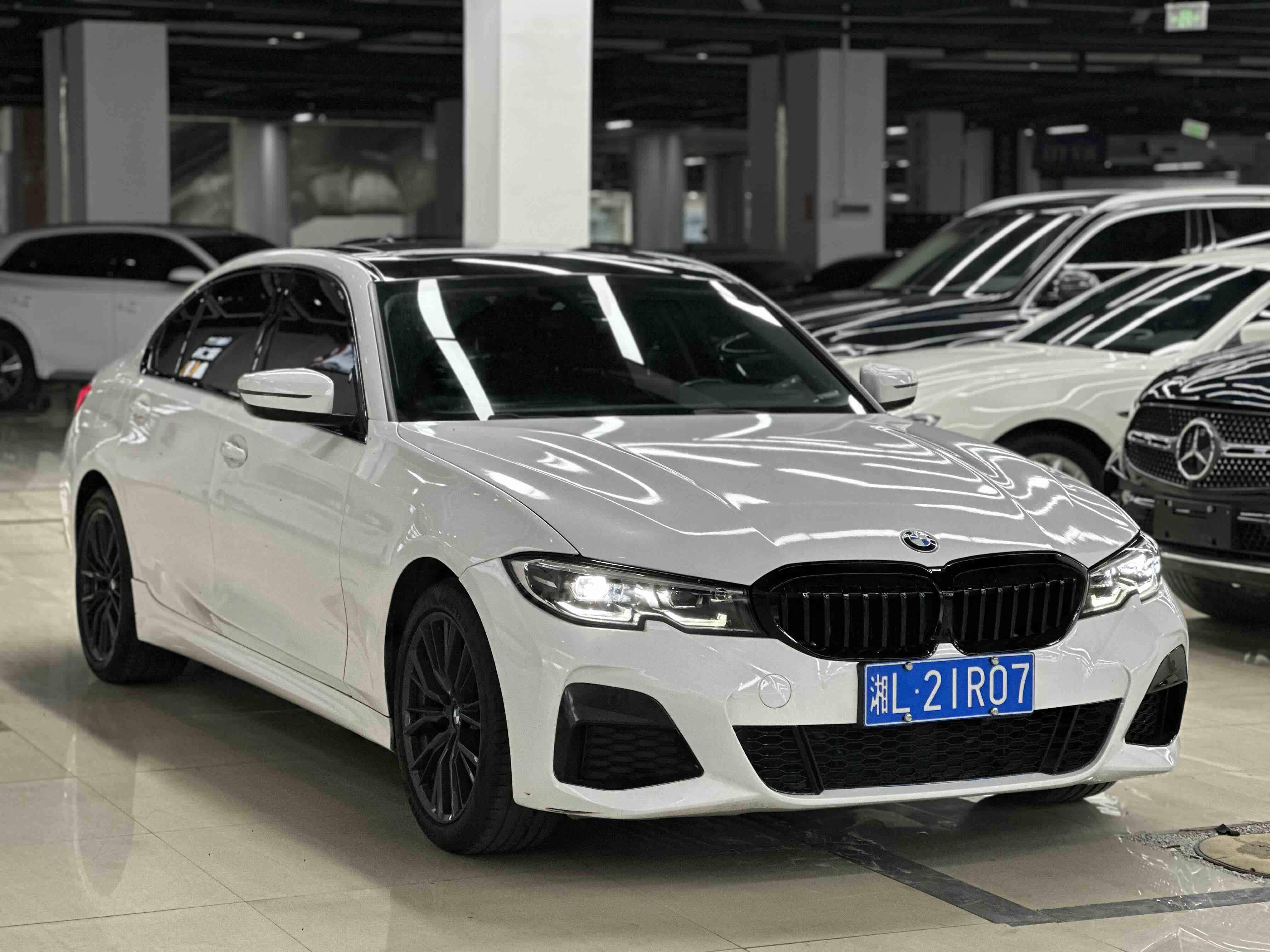 BMW 3 Series 2020 car image #3