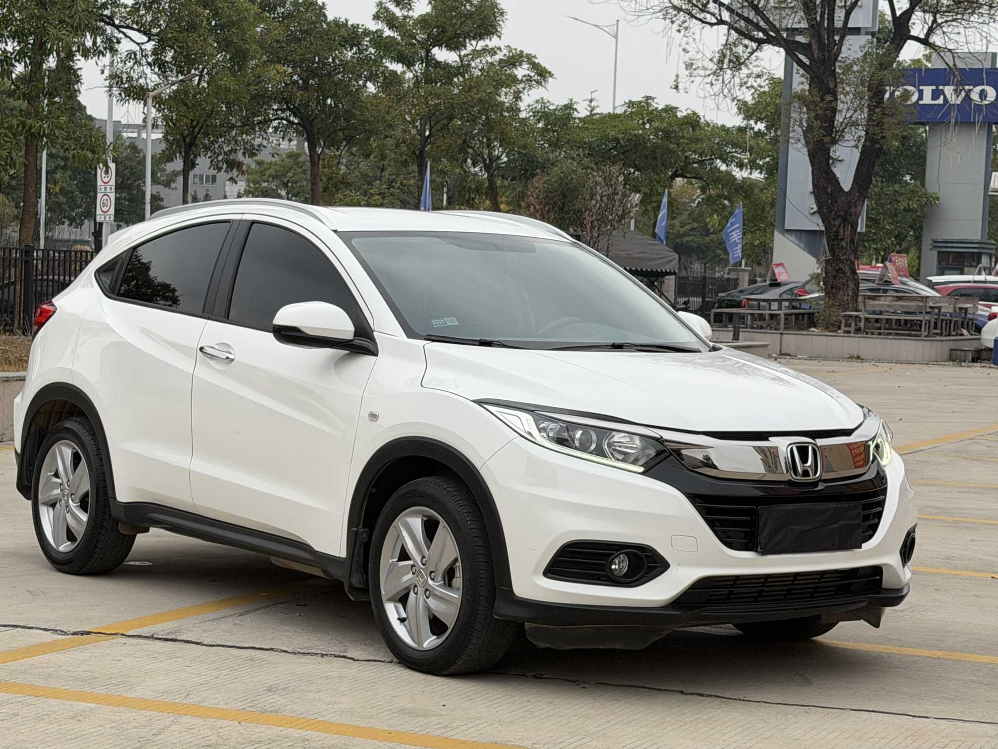 Honda VEZEL 2022 #3 Honda VEZEL 2022 car image #3