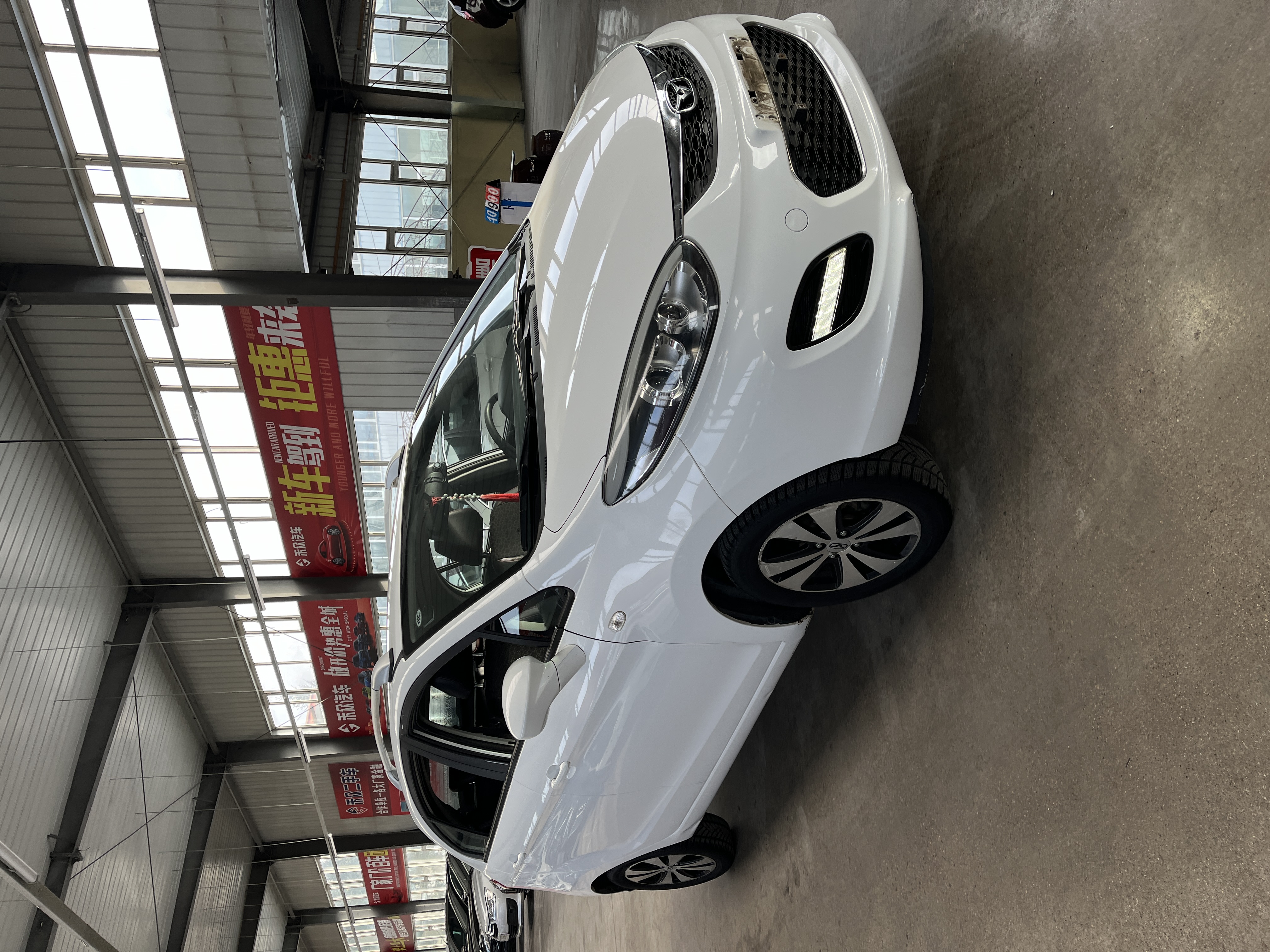 Kaiyi C3R 2016 изображение автомобиля #3