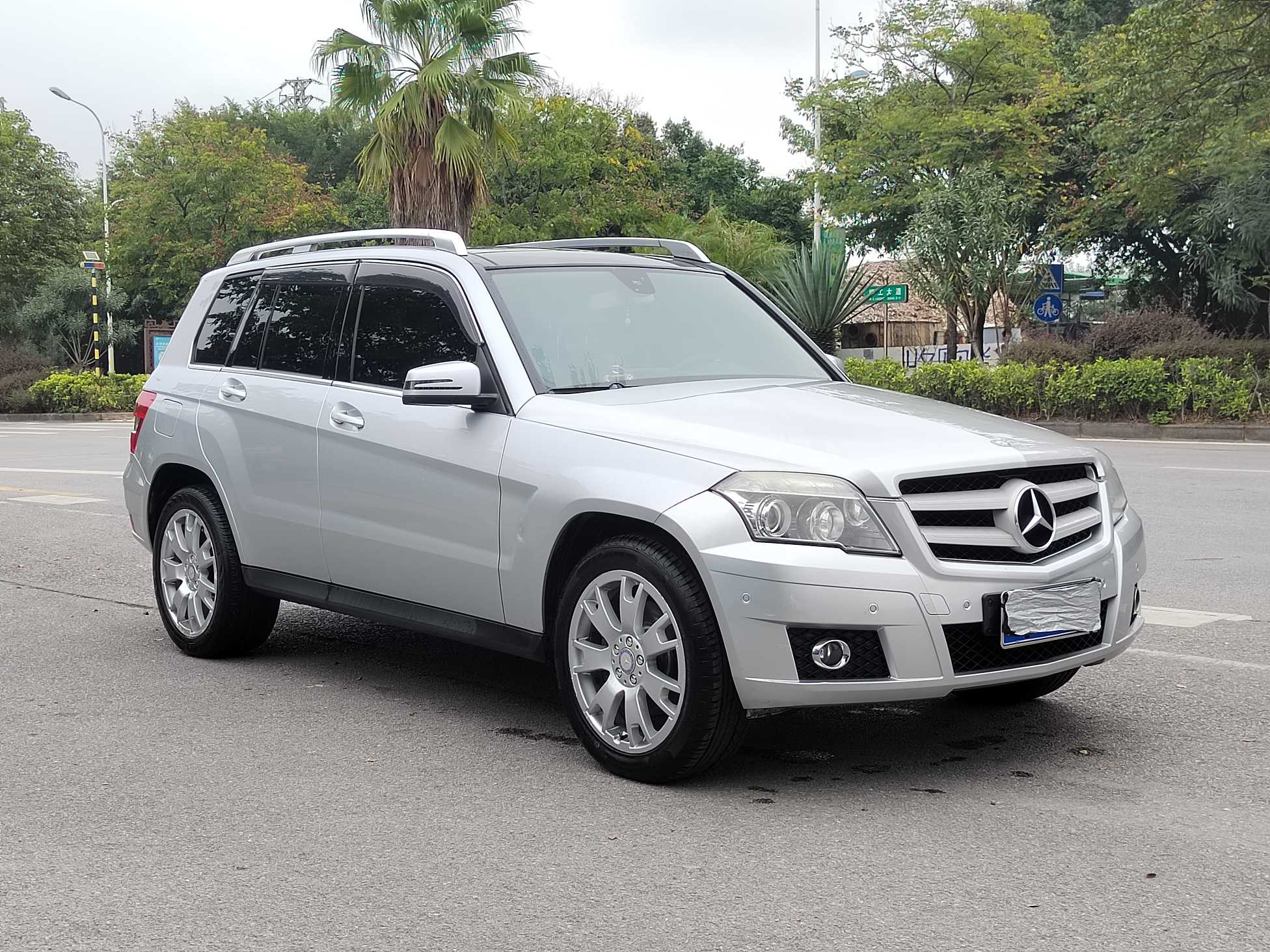Mercedes-Benz GLK Class (Imported) 2011 immagine di auto #3