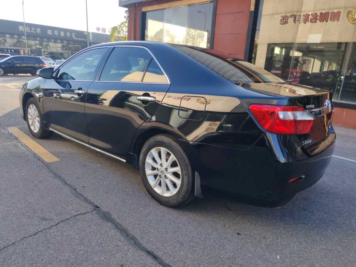 Toyota Camry 2014 صورة سيارة #3