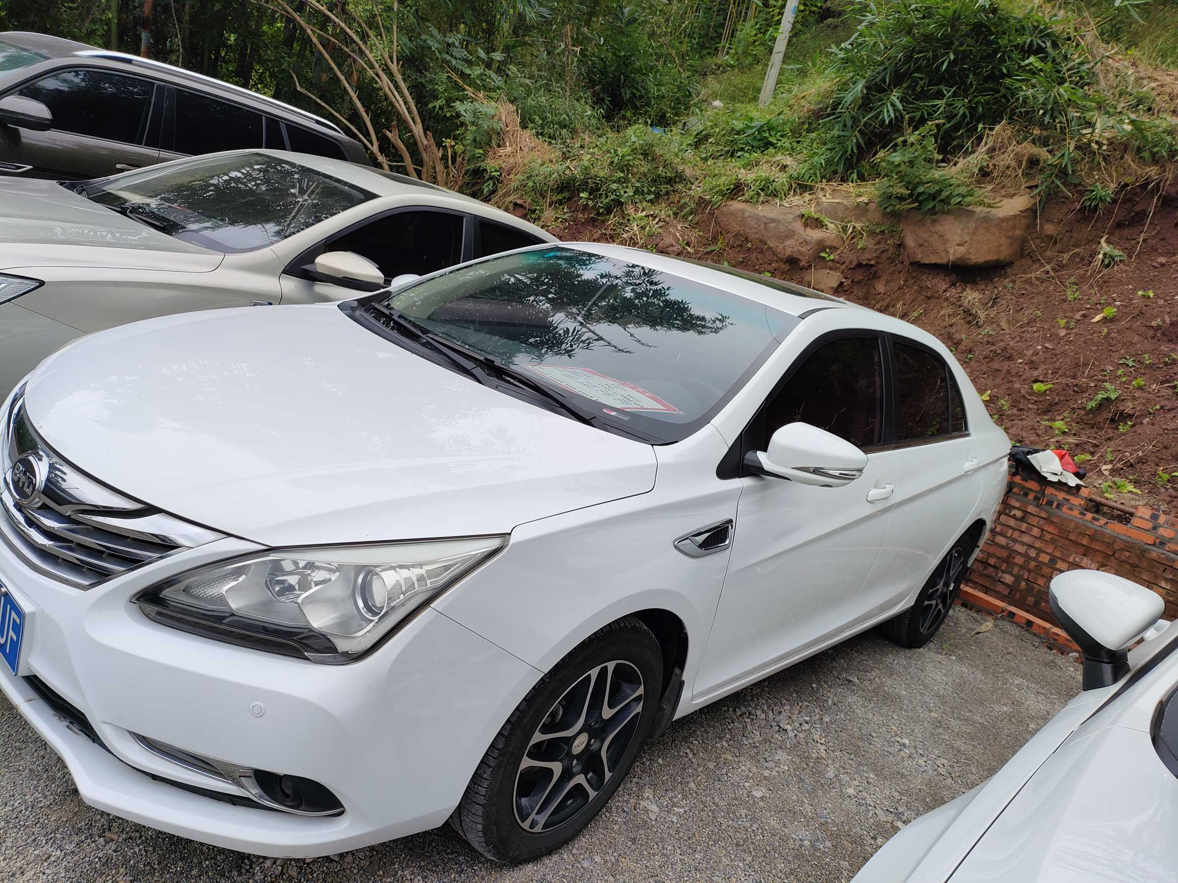 BYD G5 2015 immagine di auto #3