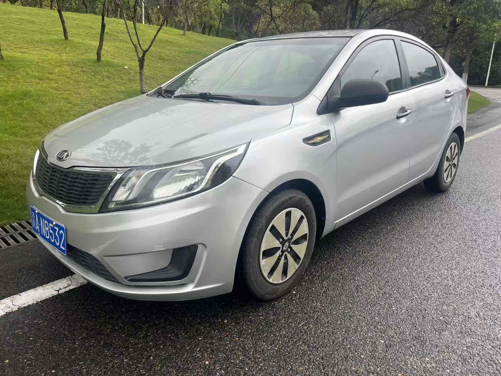 起亚 起亚K2 2014 汽车图片 #3