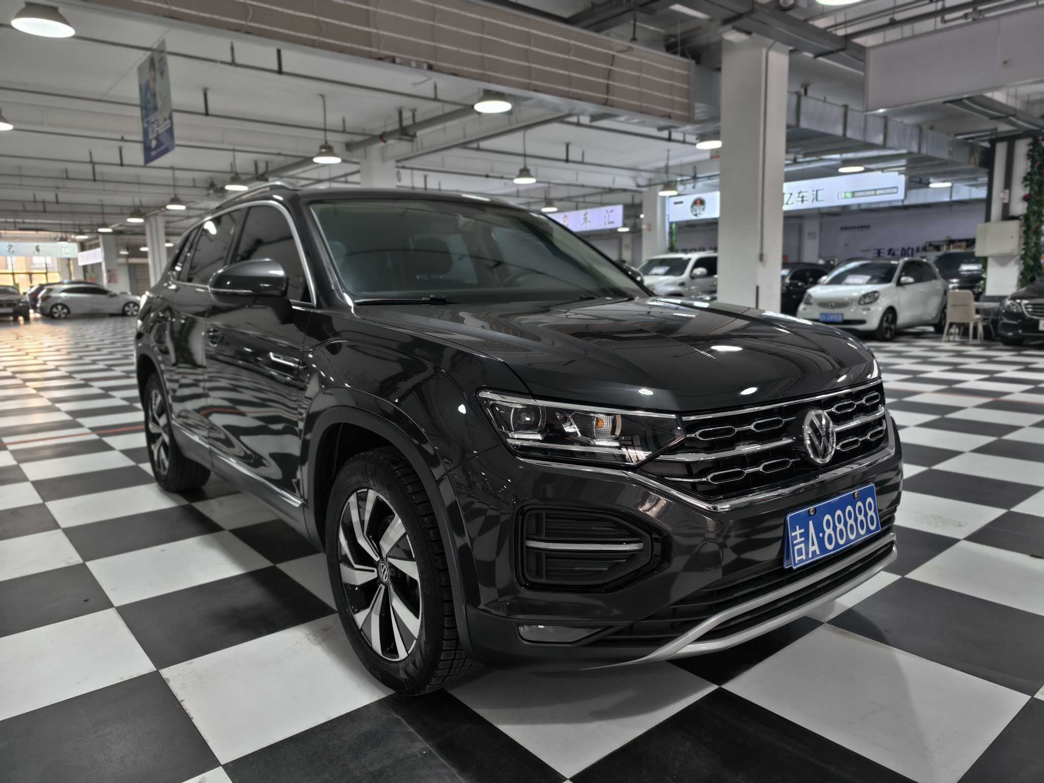 Volkswagen Tayron 2020 car image #3