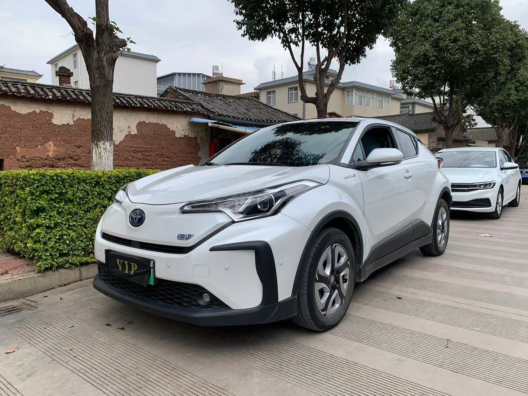Toyota C-HR EV 2021 immagine di auto #3