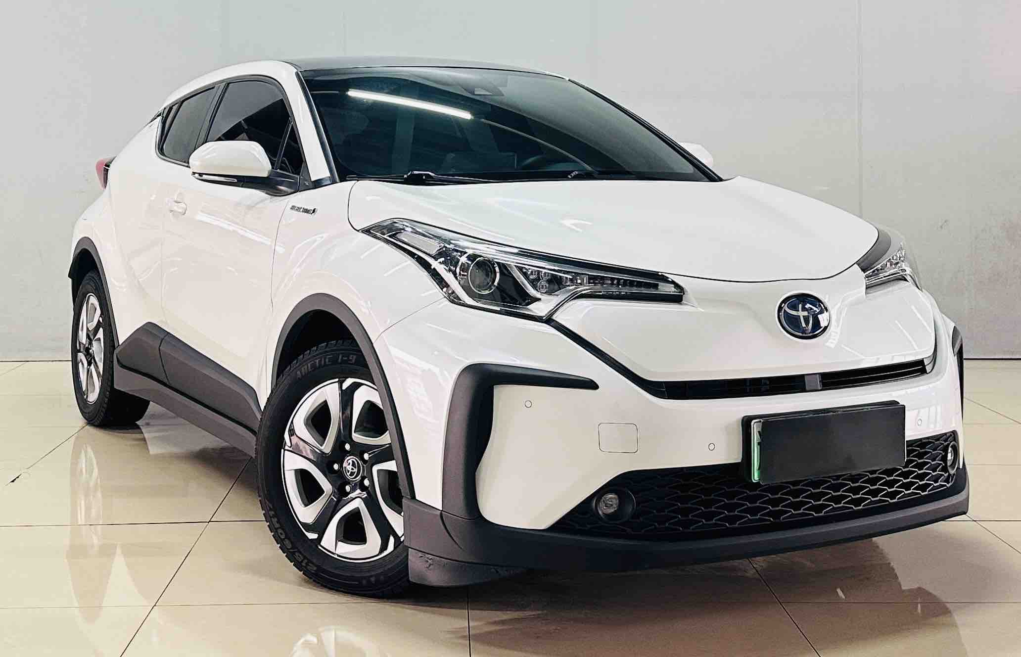 Toyota C-HR EV 2021 immagine di auto #3