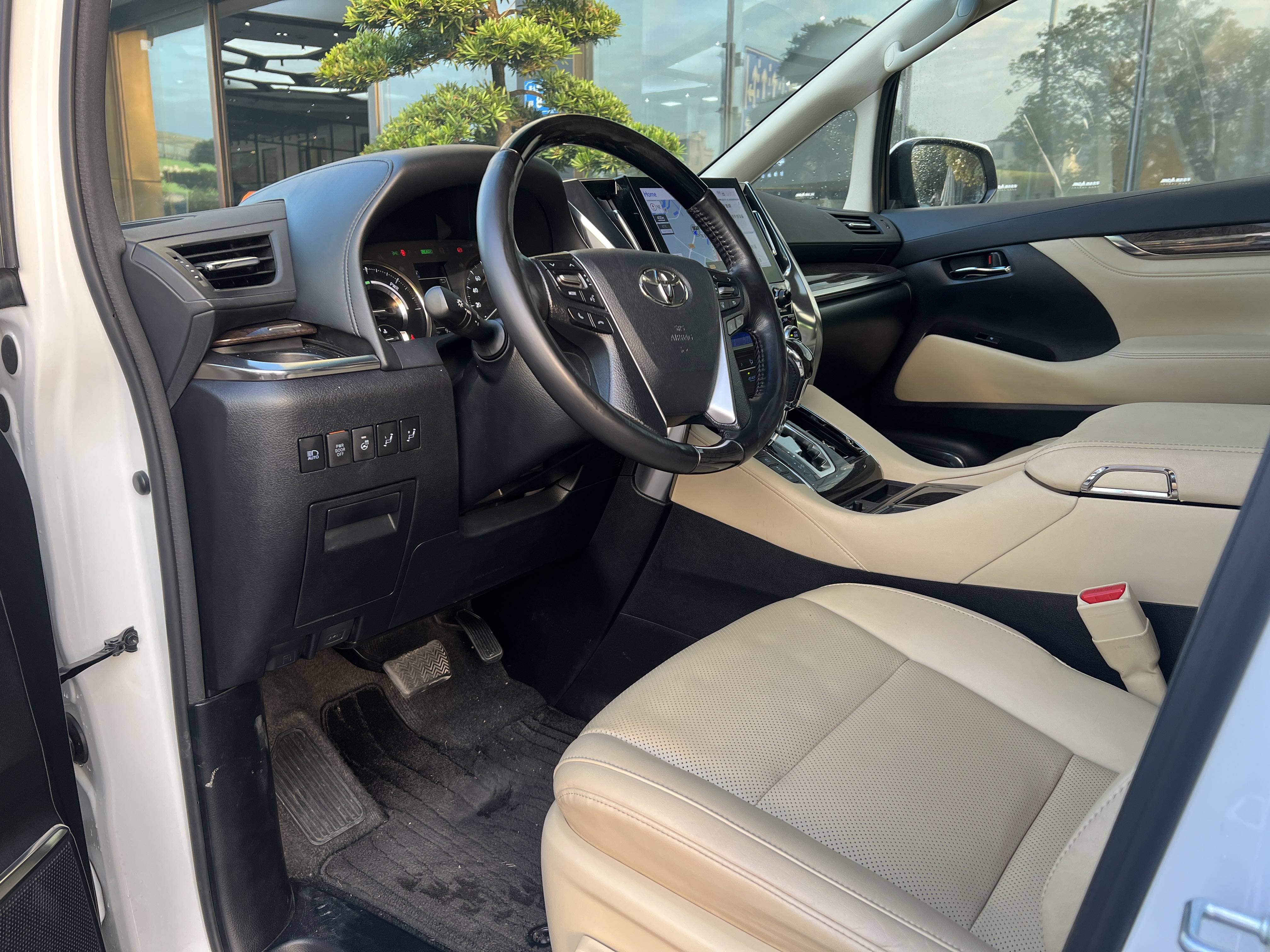 丰田 威尔法 2021 汽车图片 #3