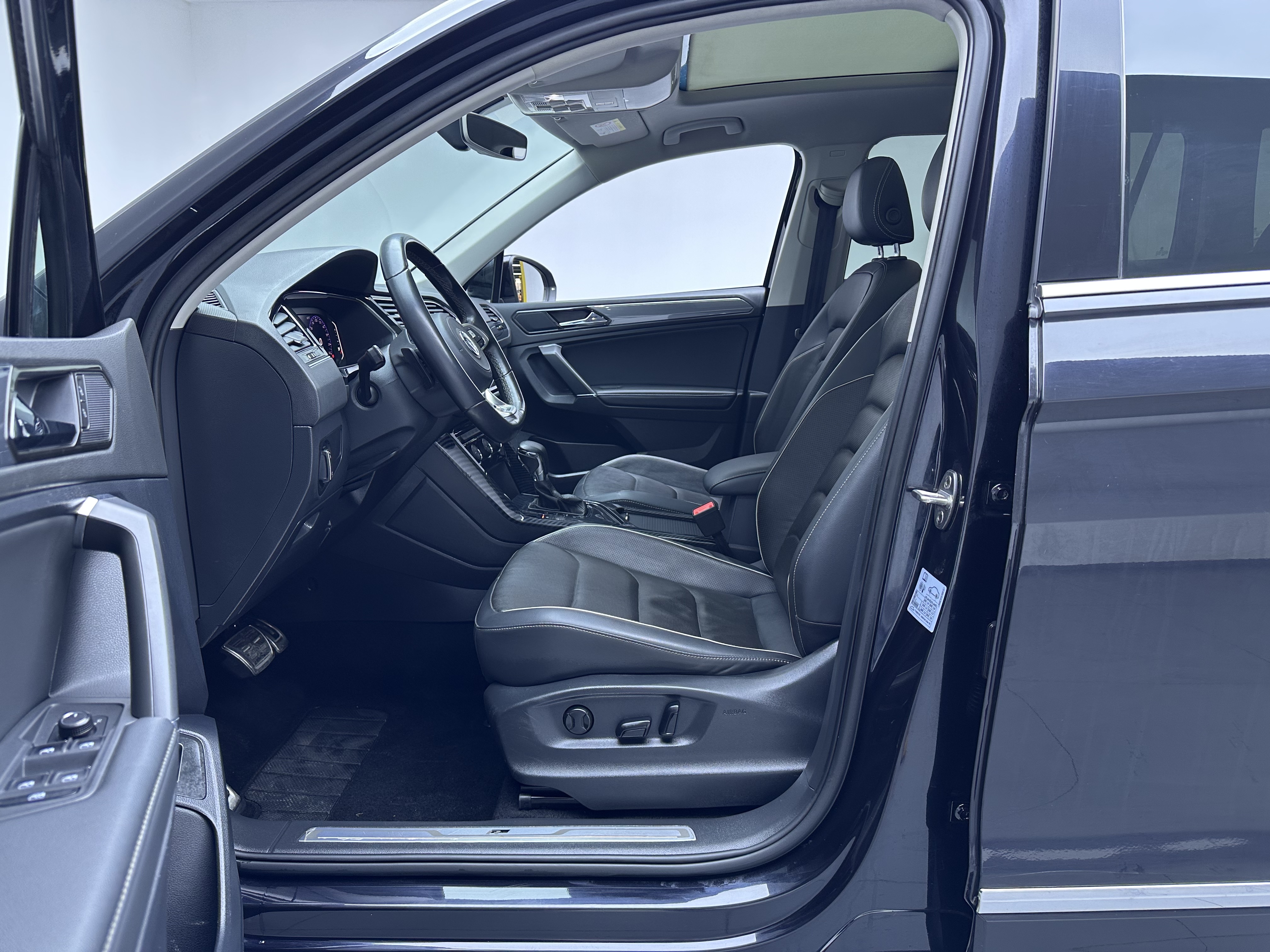 Volkswagen Tiguan L 2020 #3 Volkswagen Tiguan L 2020 immagine di auto #3