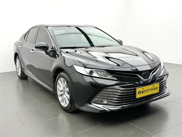 Toyota Camry 2021 car image #3