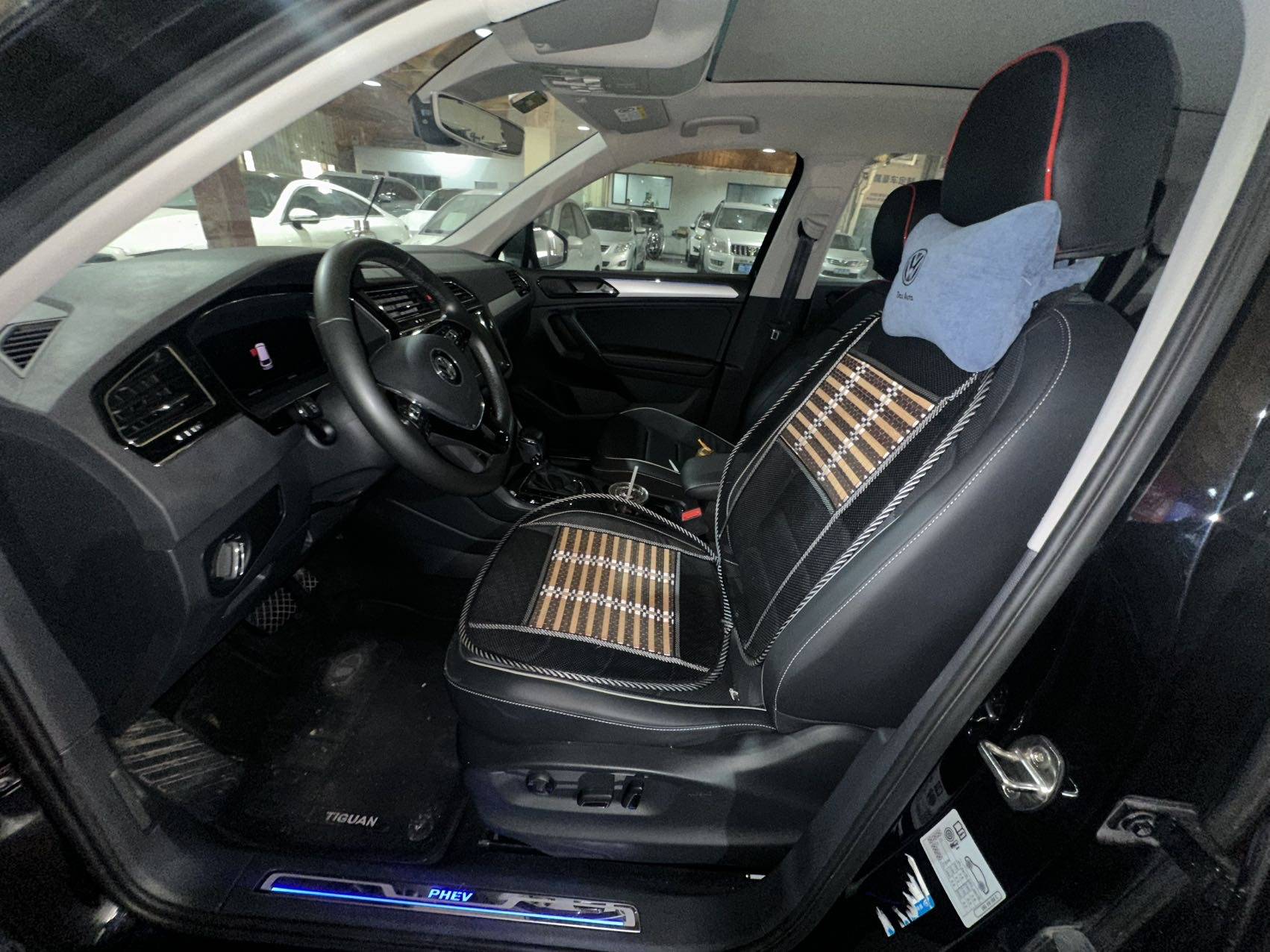 Volkswagen Tiguan L New Energy 2020 изображение автомобиля #3