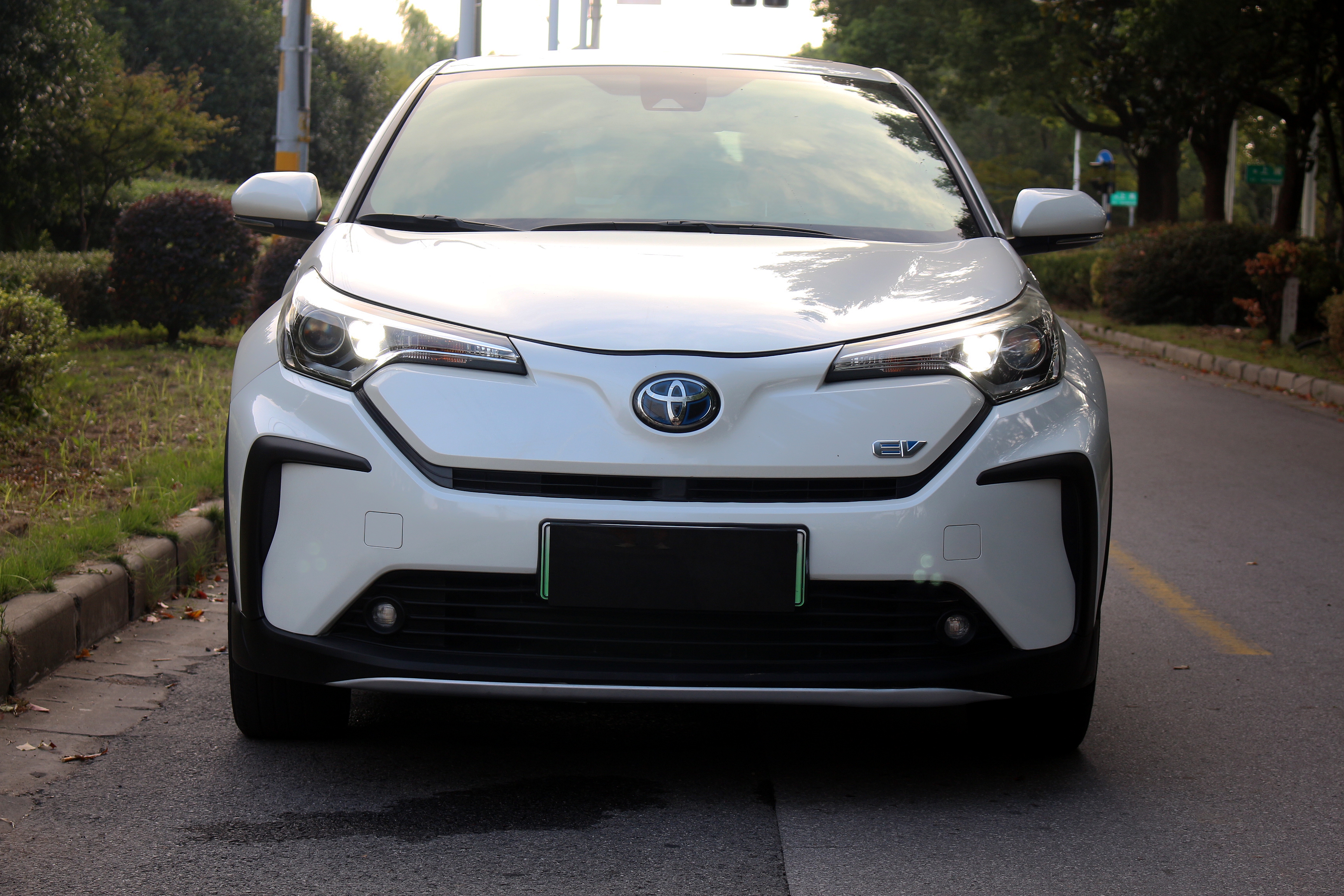 Toyota Izoa E 2021 #3 Toyota Izoa E 2021 imagen de coche #3