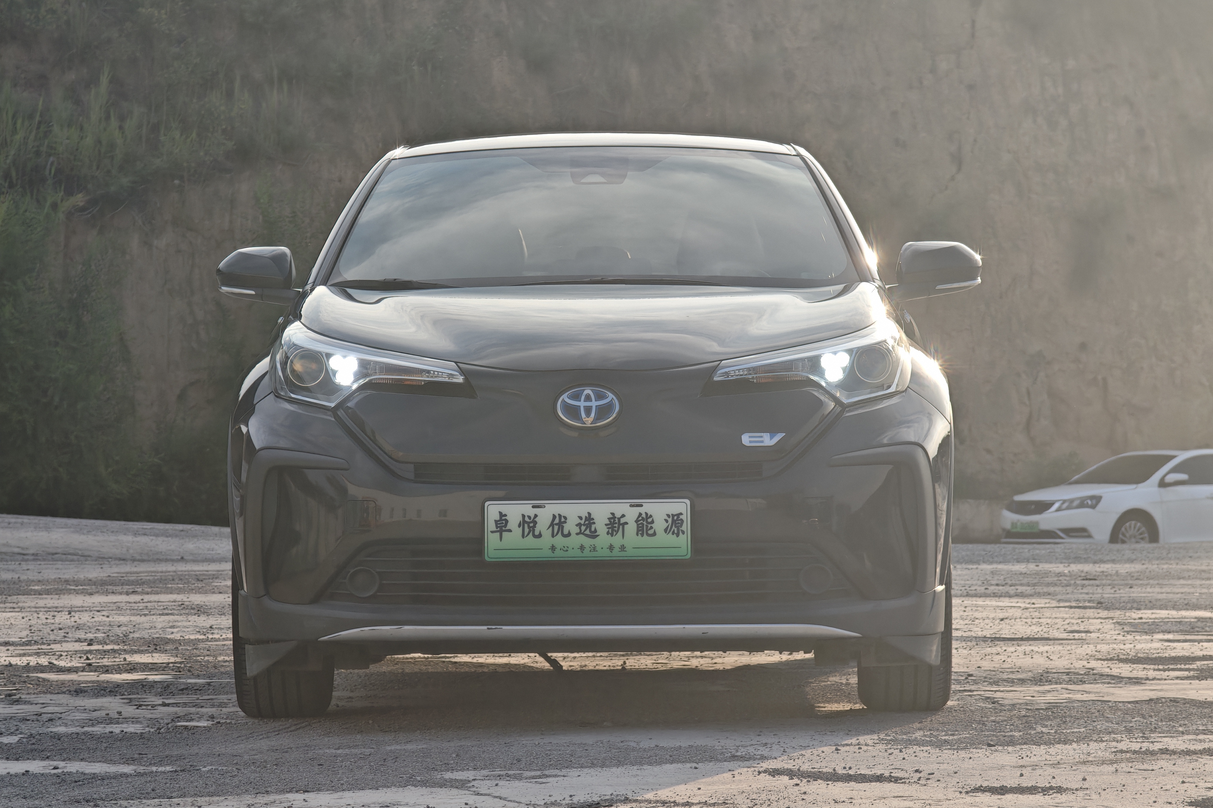 Toyota Izoa E 2022 #3 Toyota Izoa E 2022 imagen de coche #3