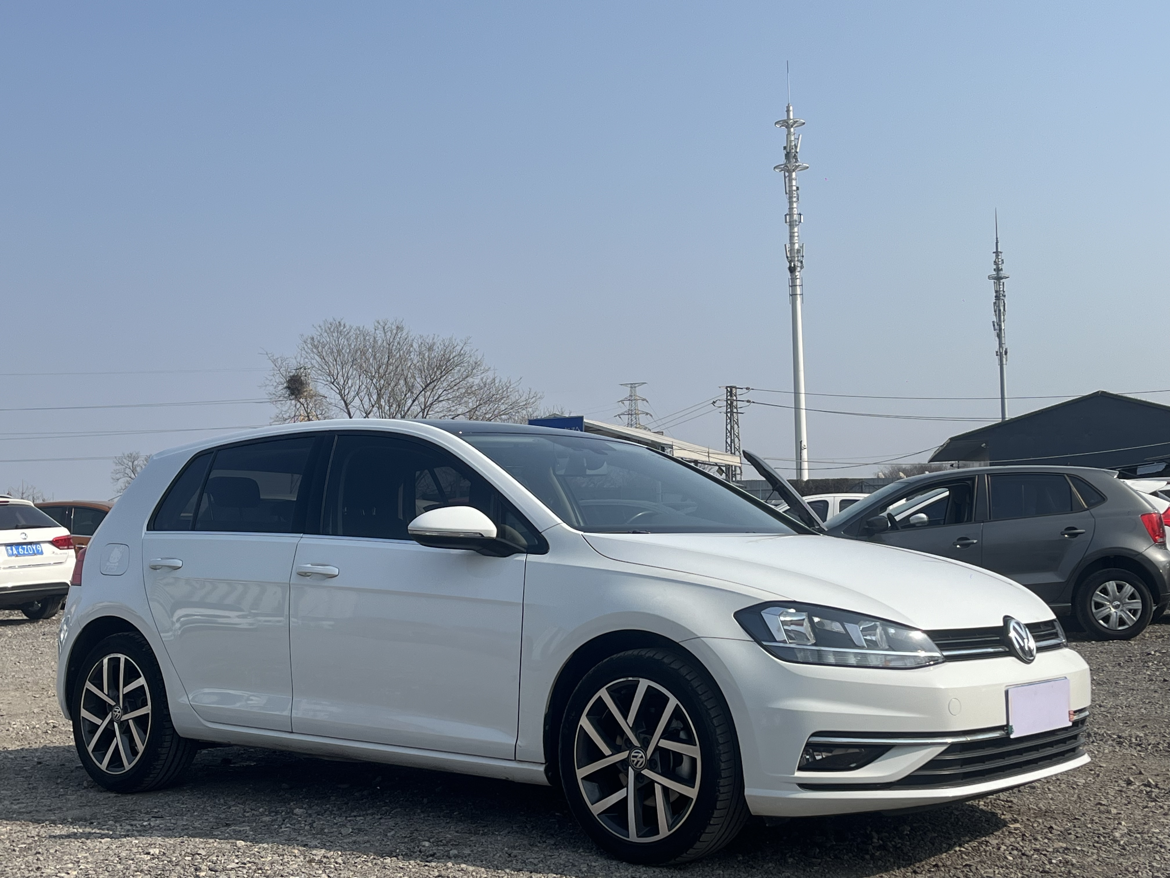 Volkswagen Golf 2020 #3 Volkswagen Golf 2020 car image #3