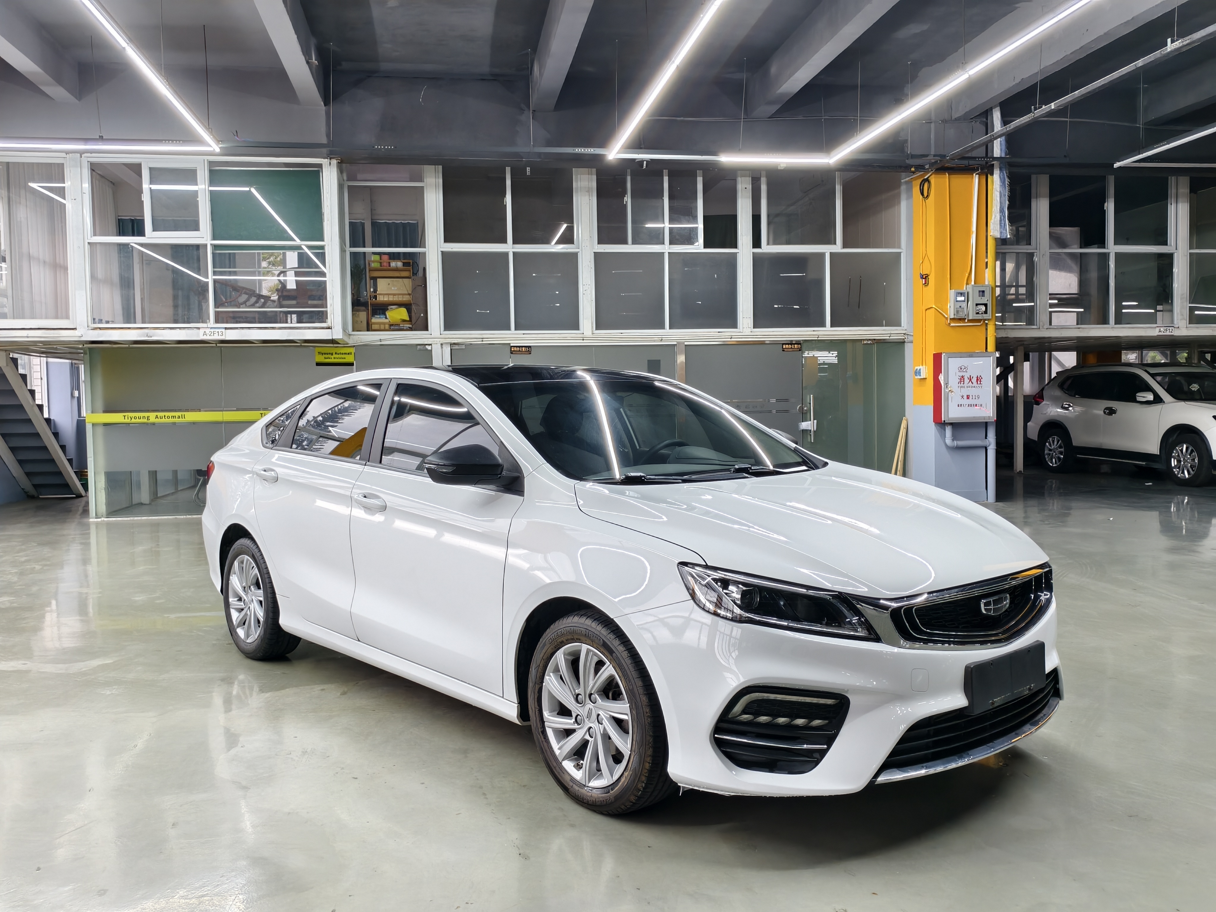 GEELY Binray 2020 car image #3