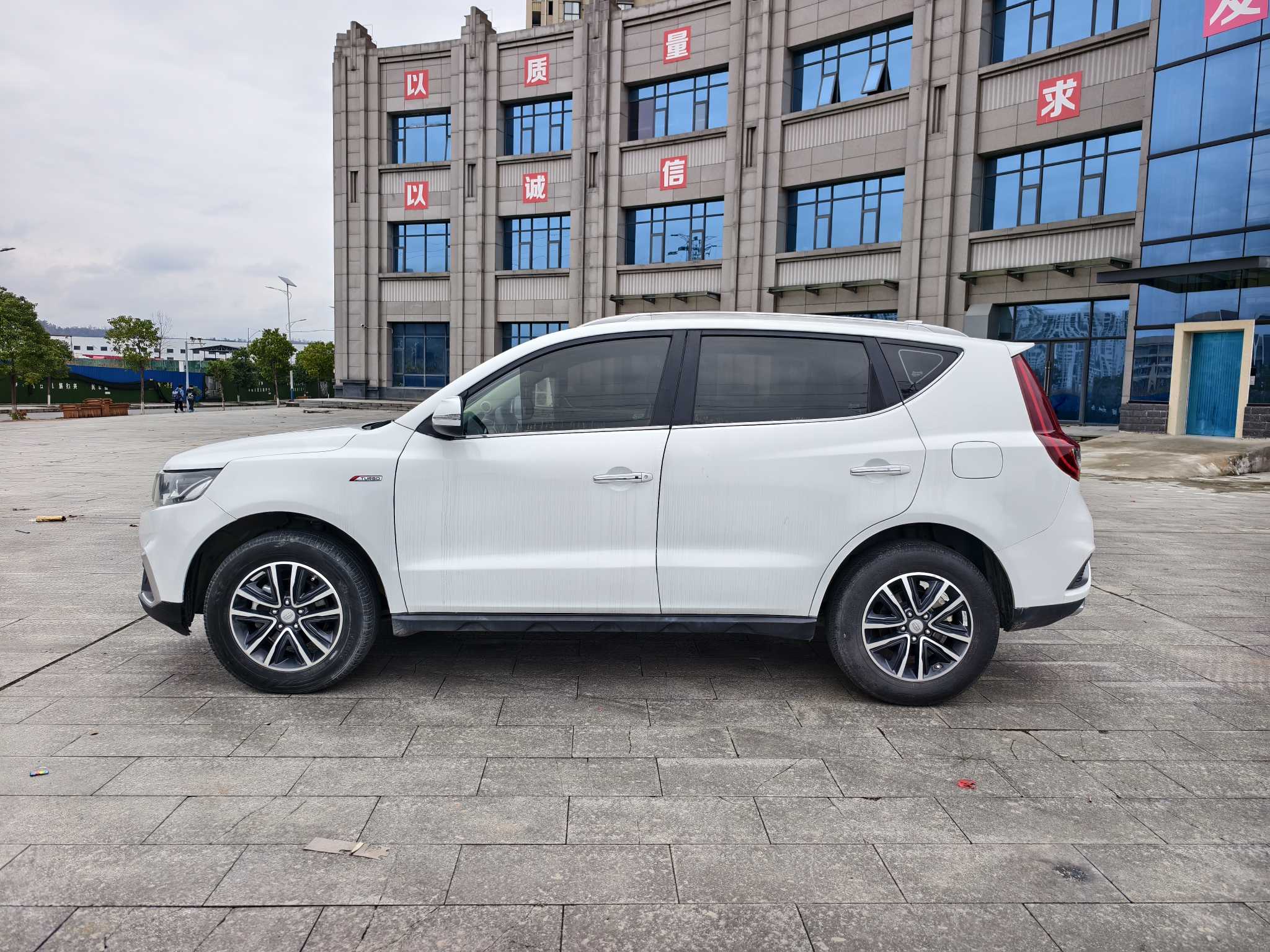 Emgrand GS 2019 #3 Emgrand GS 2019 car image #3