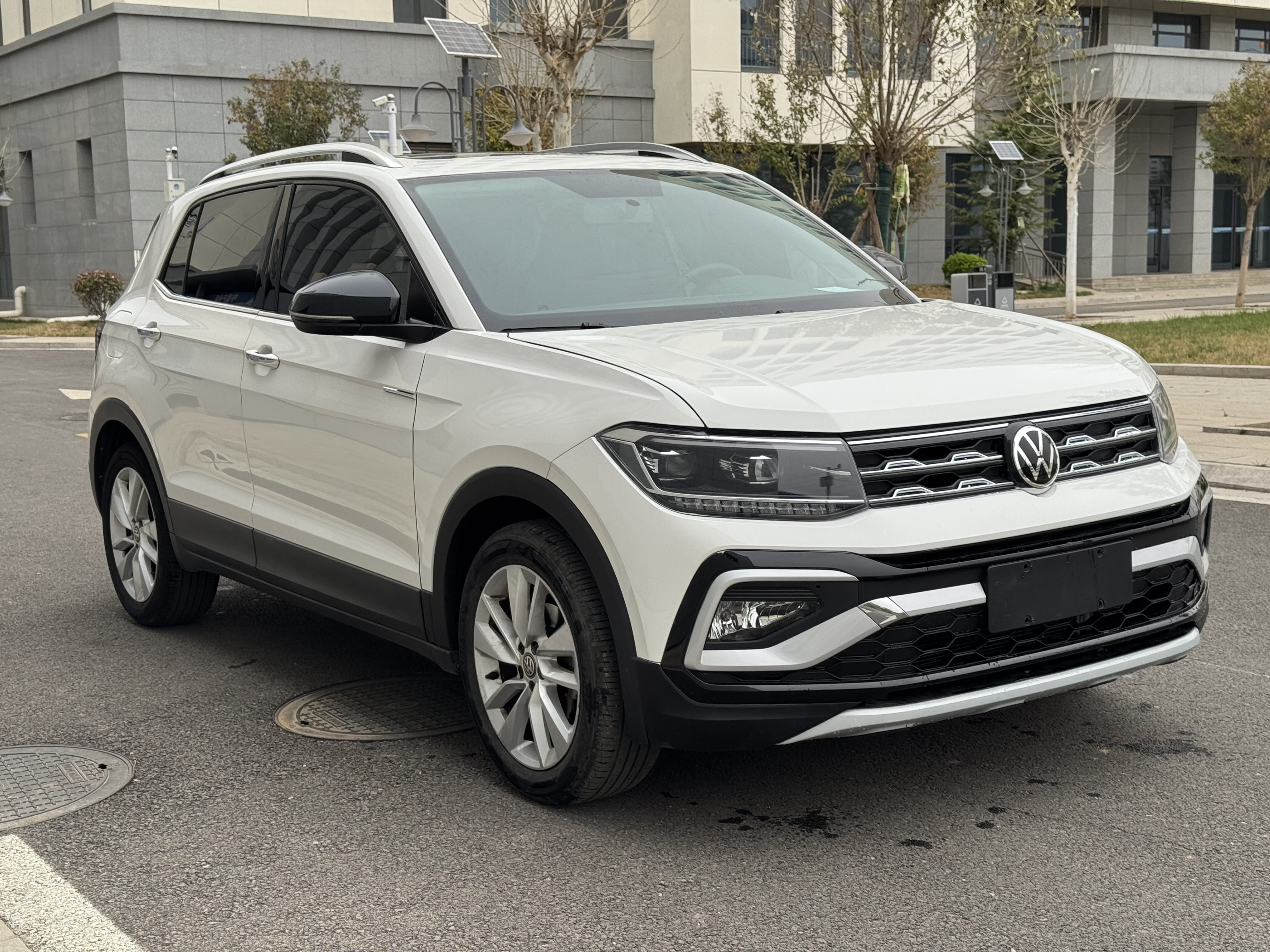 Volkswagen T-Cross 2020 immagine di auto #3