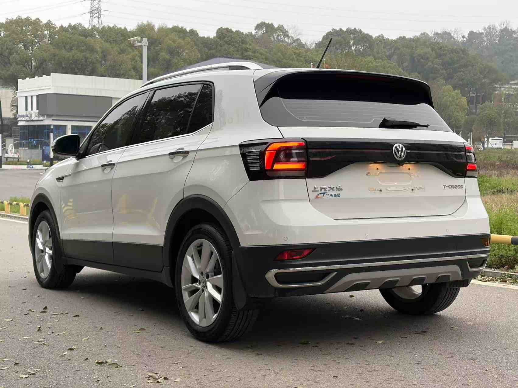 Volkswagen T-Cross 2020 #3 Volkswagen T-Cross 2020 car image #3