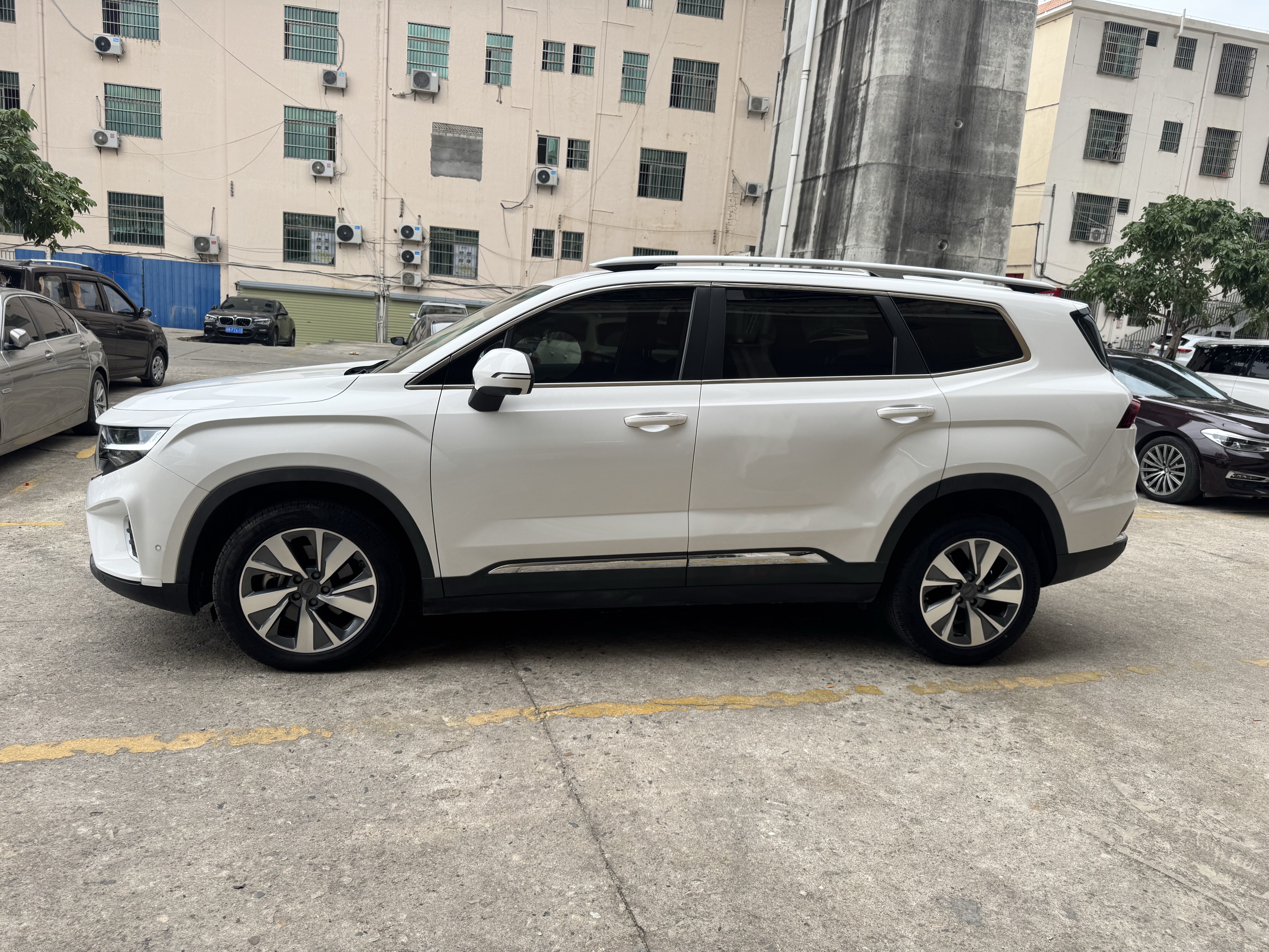 GEELY Okavango 2020 imagem de carro #3