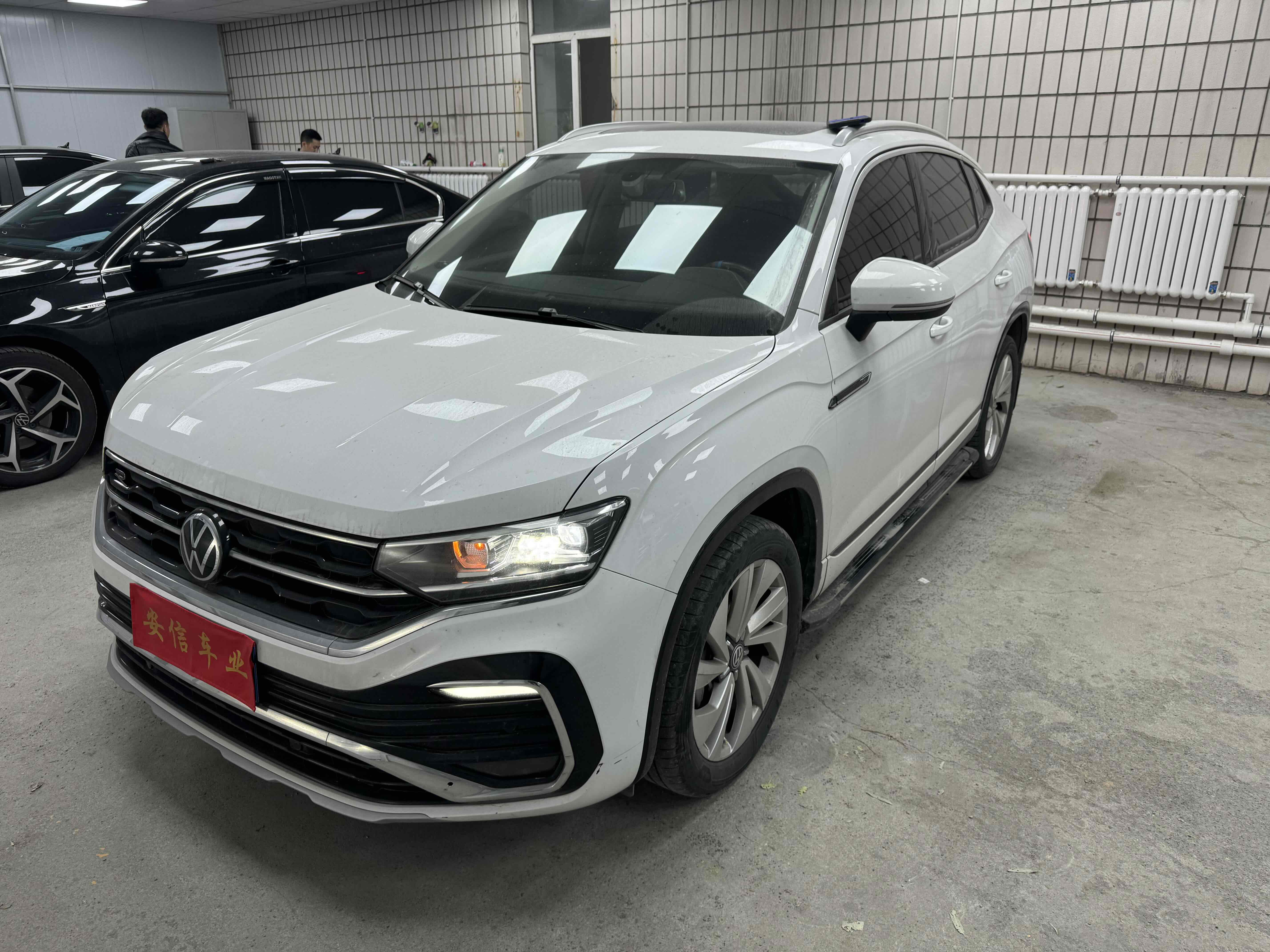 Volkswagen Tayron X 2021 car image #3