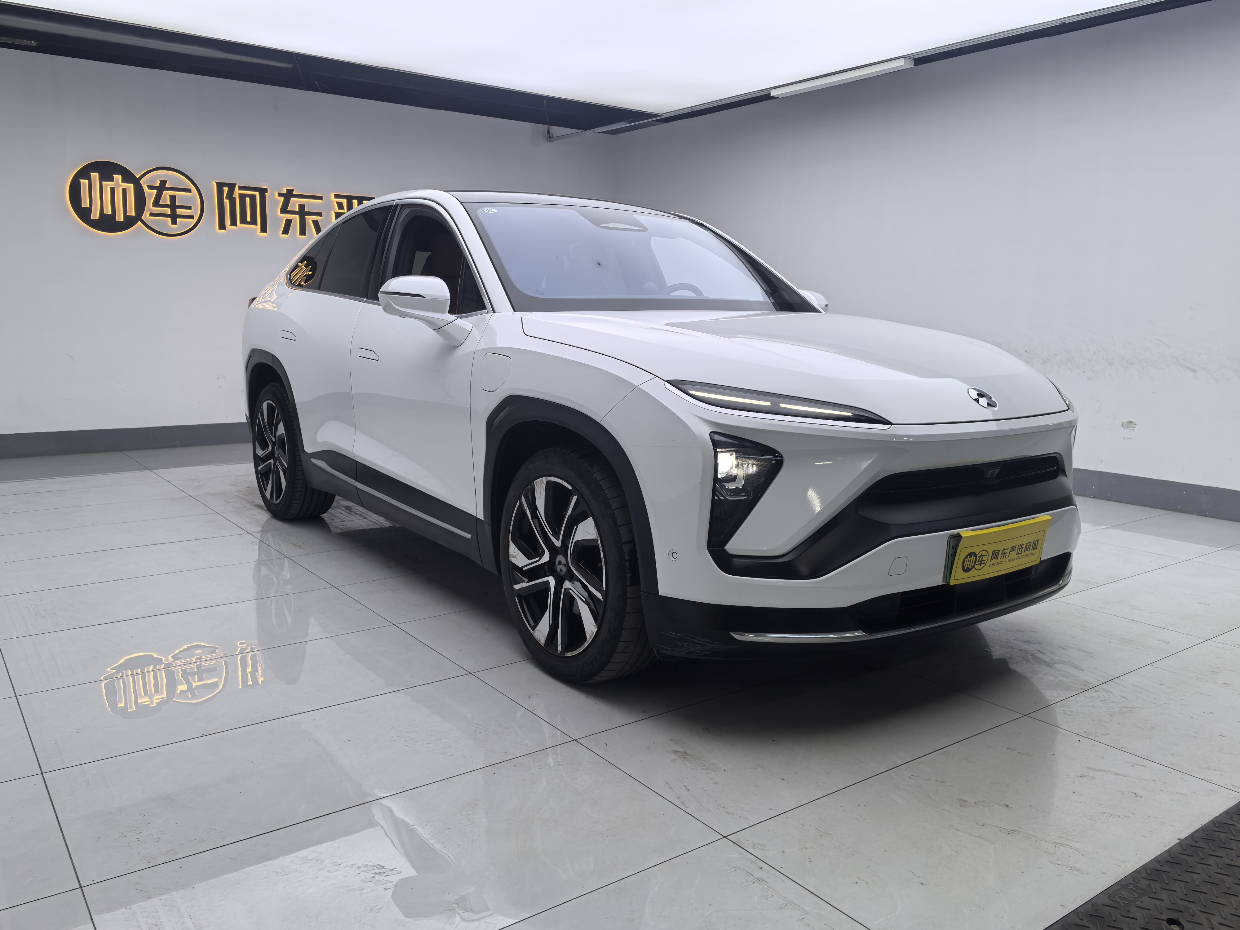 蔚来 蔚来EC6 2021 汽车图片 #3