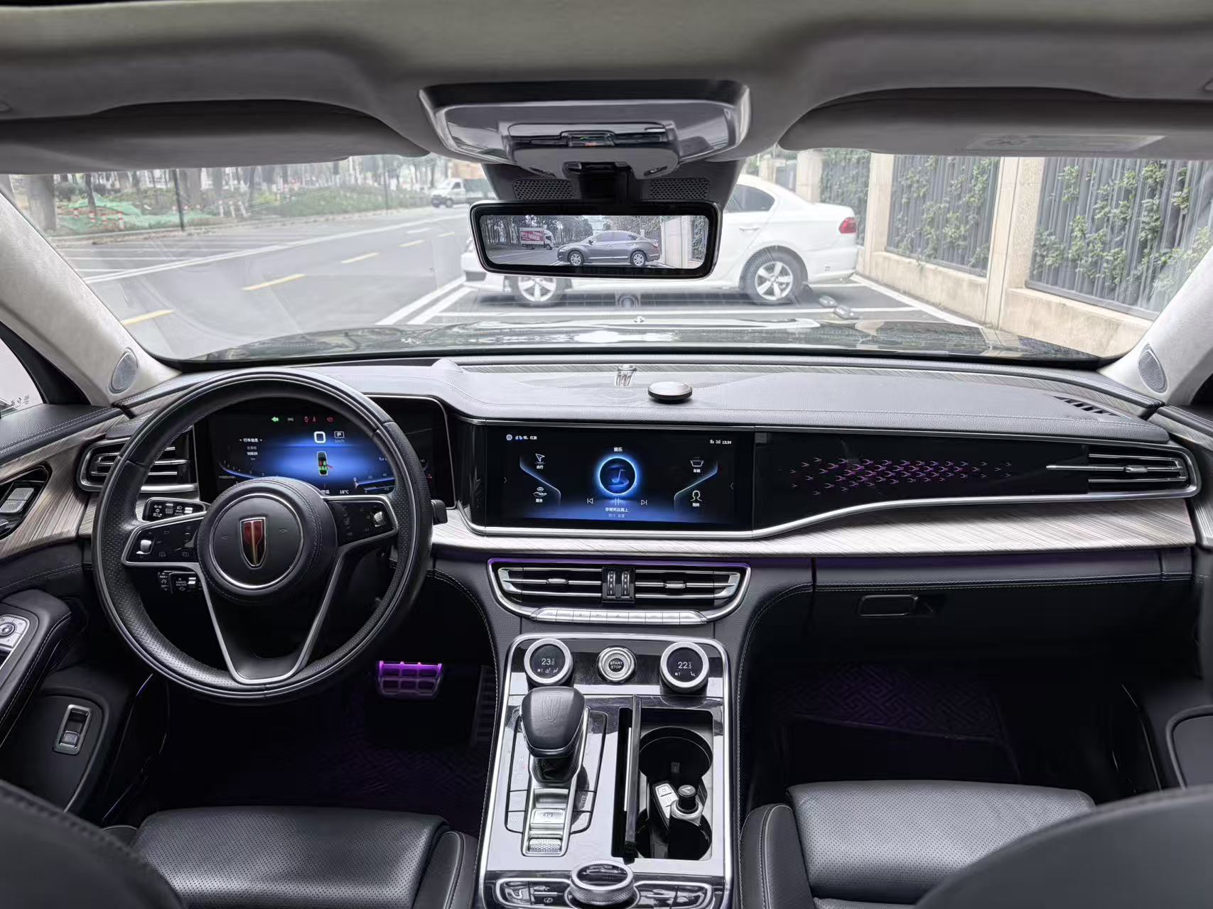 HongQi H9 2020 car image #3