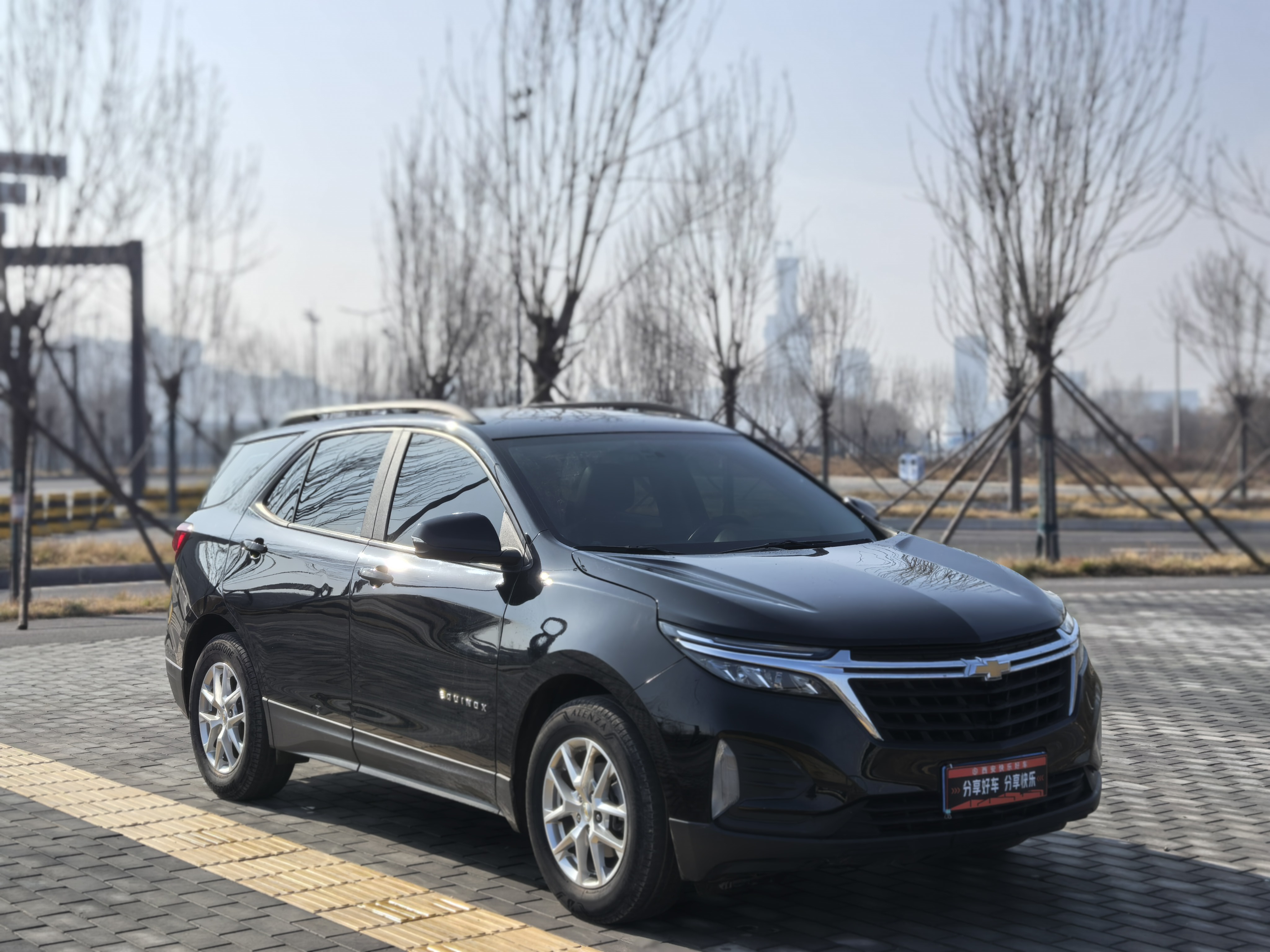 Chevrolet Equinox 2021 car image #3