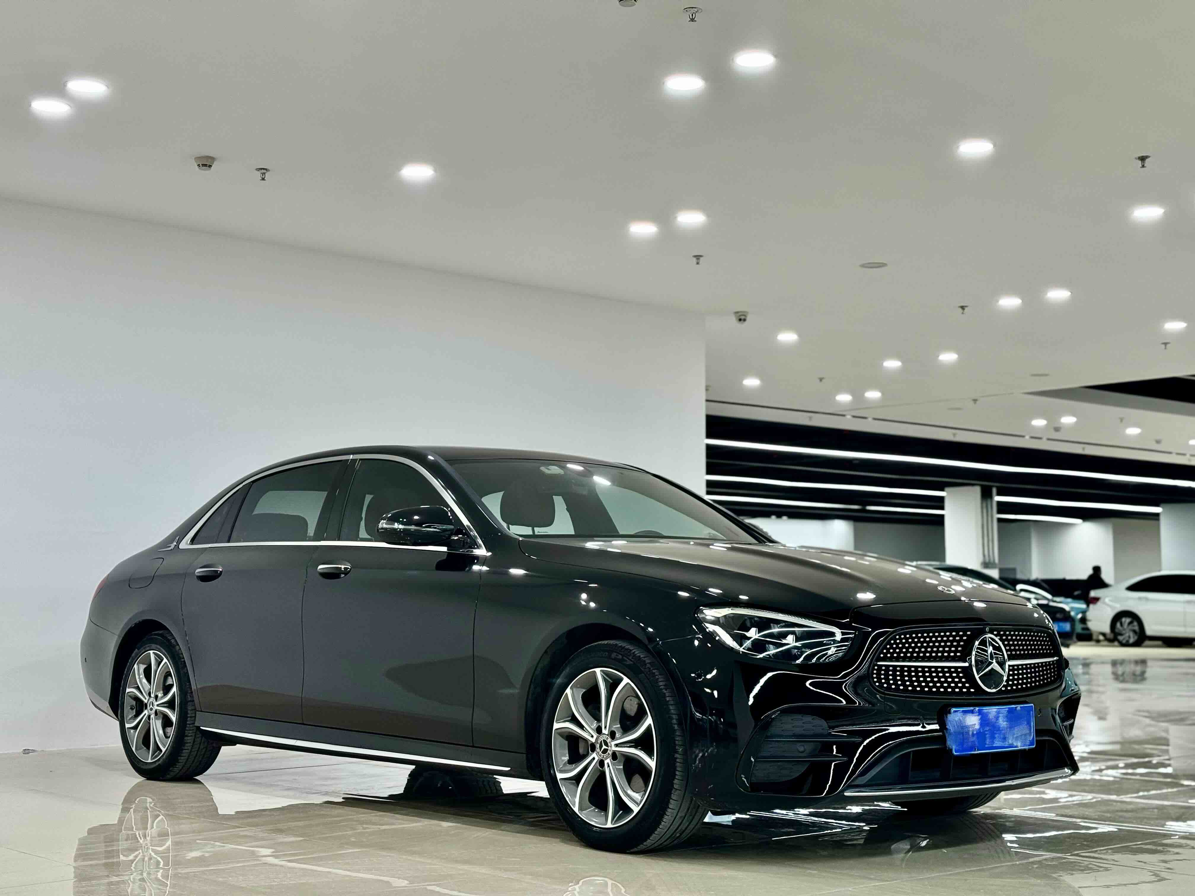 Mercedes-Benz E Class 2021 car image #3