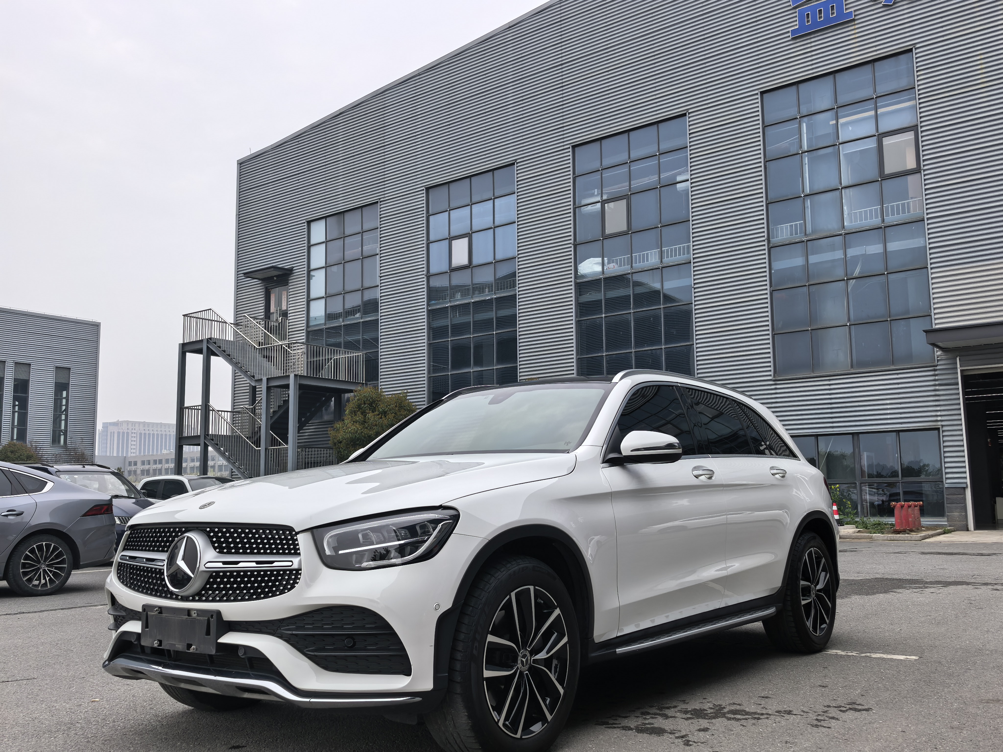 Mercedes-Benz GLC Class 2021 car image #3