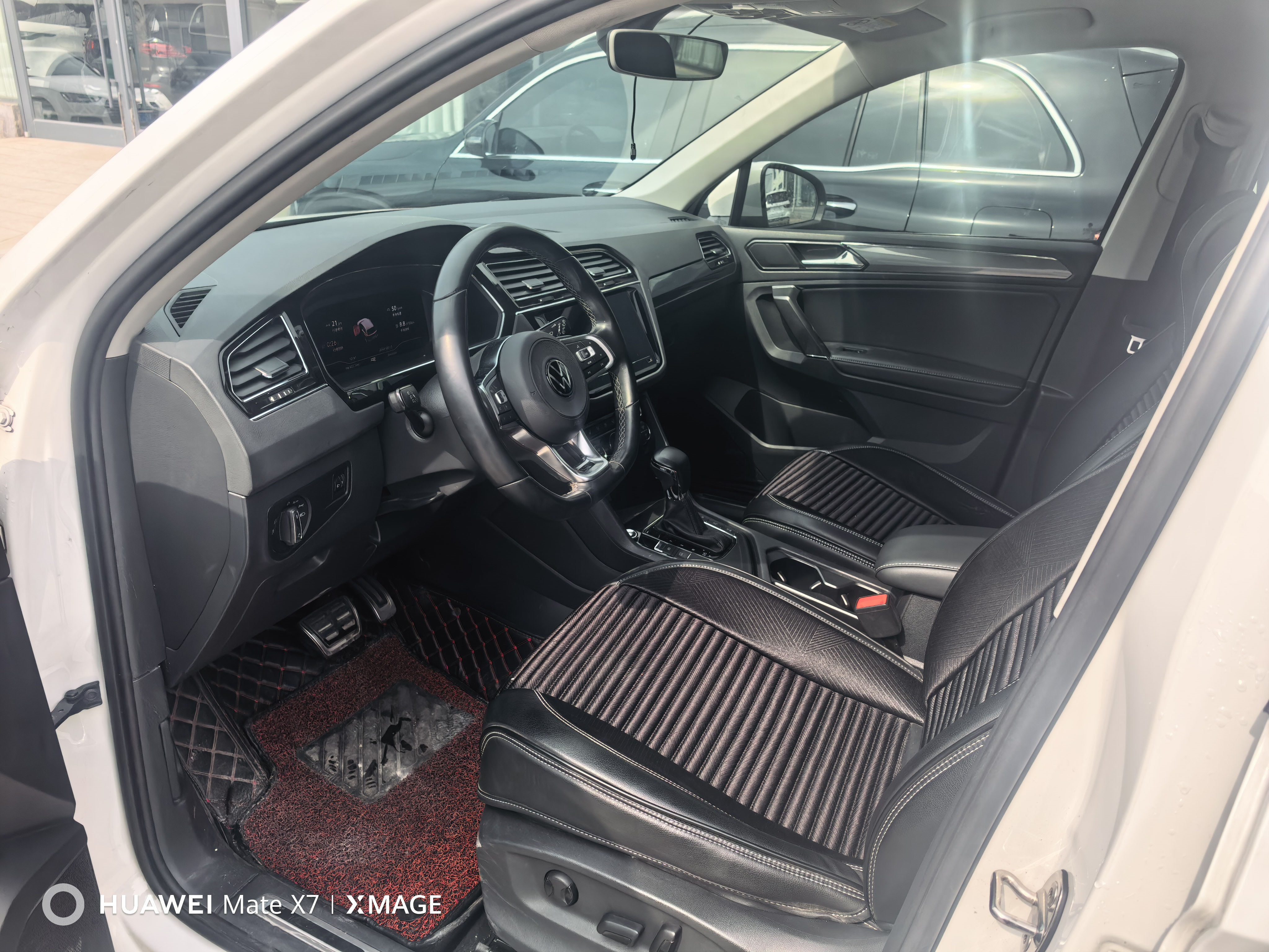Volkswagen Tiguan L 2021 #3 Volkswagen Tiguan L 2021 car image #3