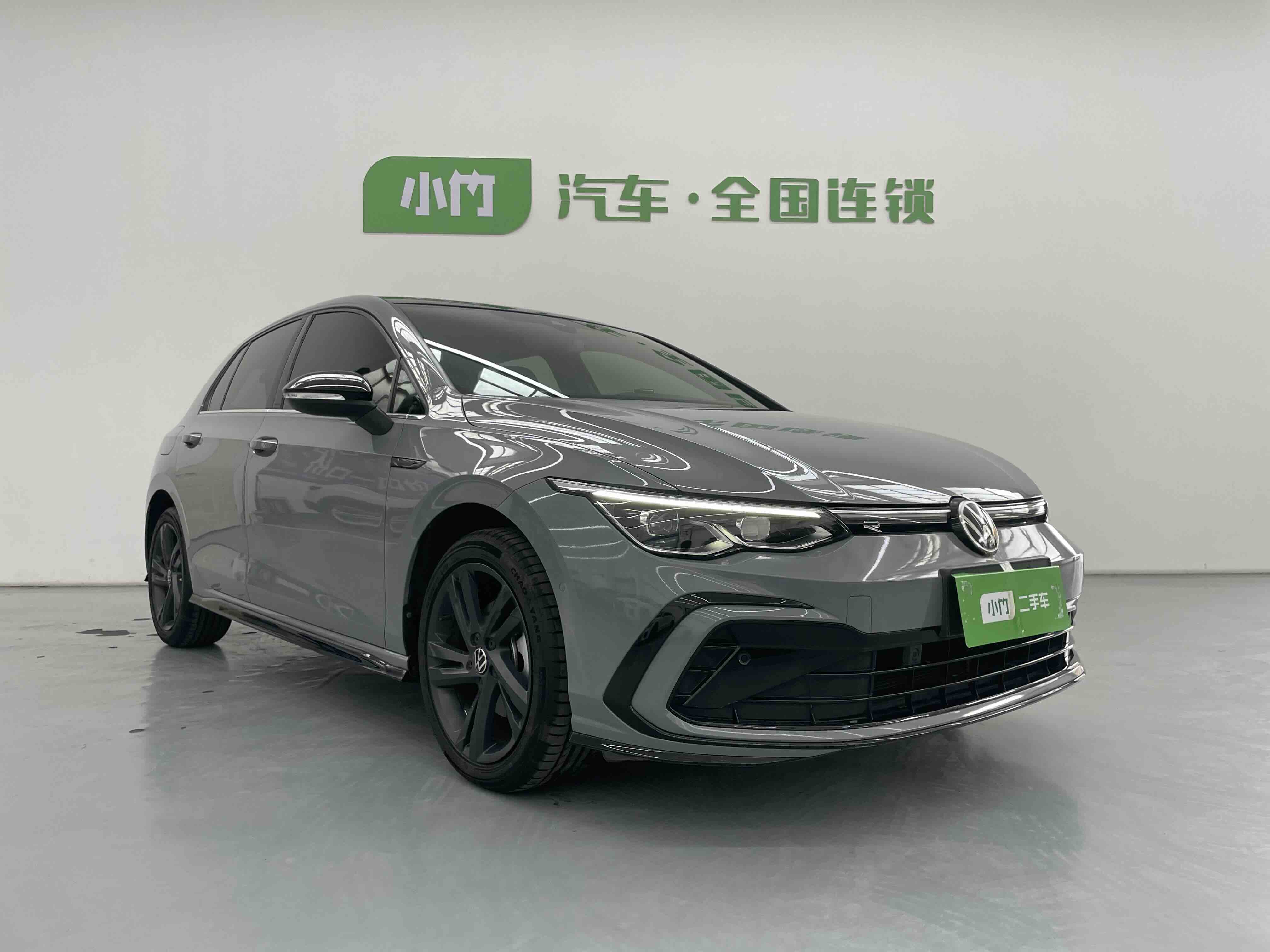 Volkswagen Golf 2021 car image #3
