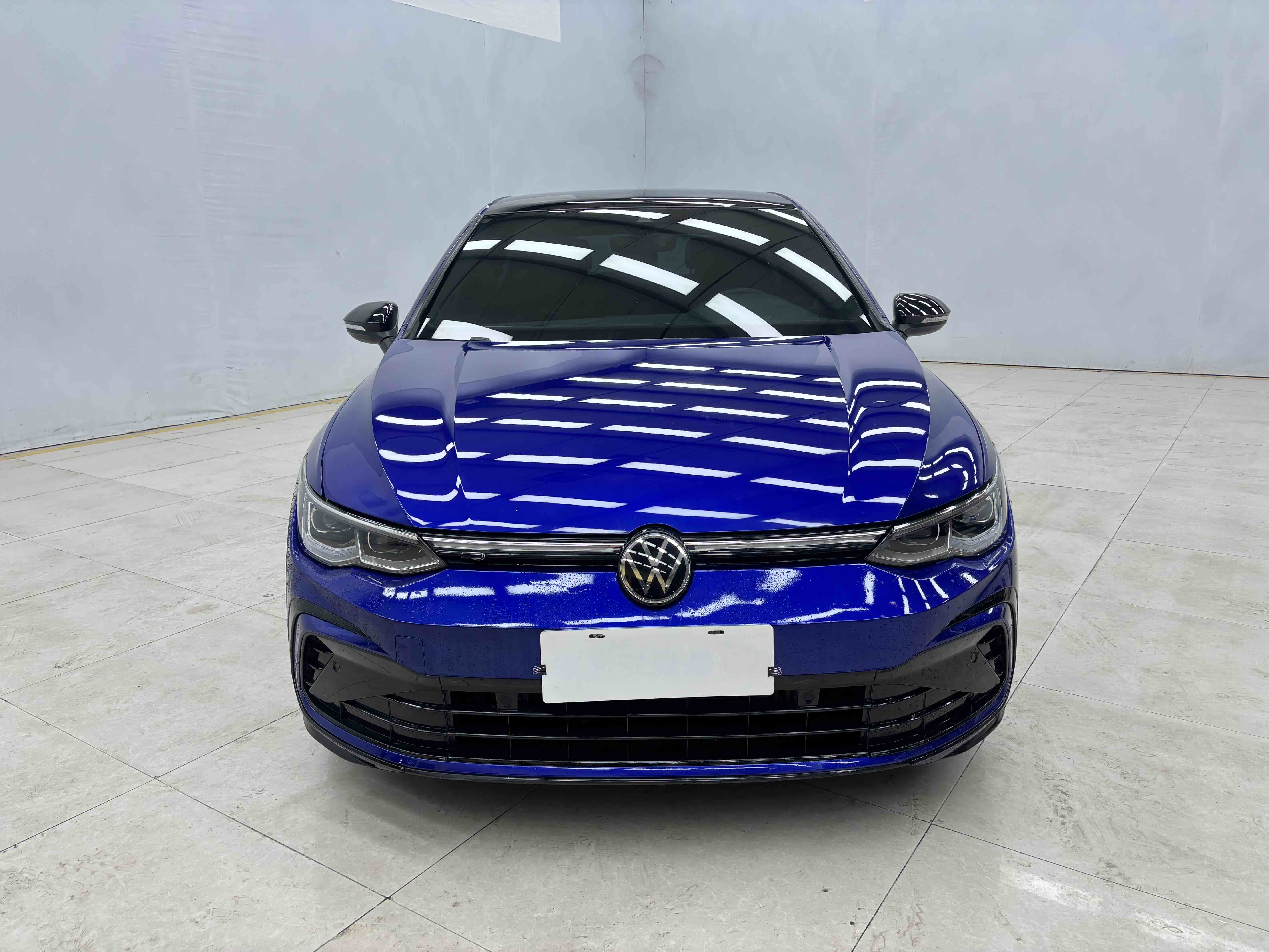 Volkswagen Golf 2022 car image #3