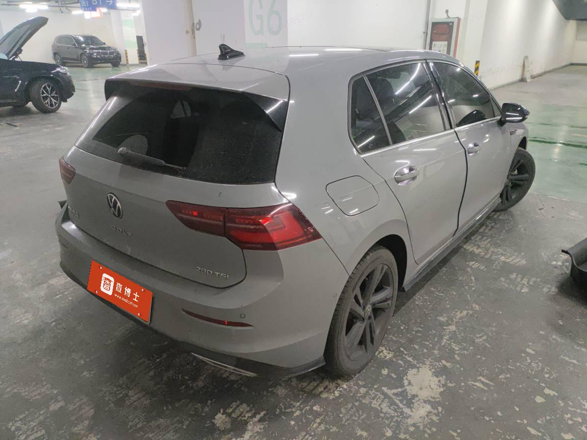 Volkswagen Golf 2022 car image #3