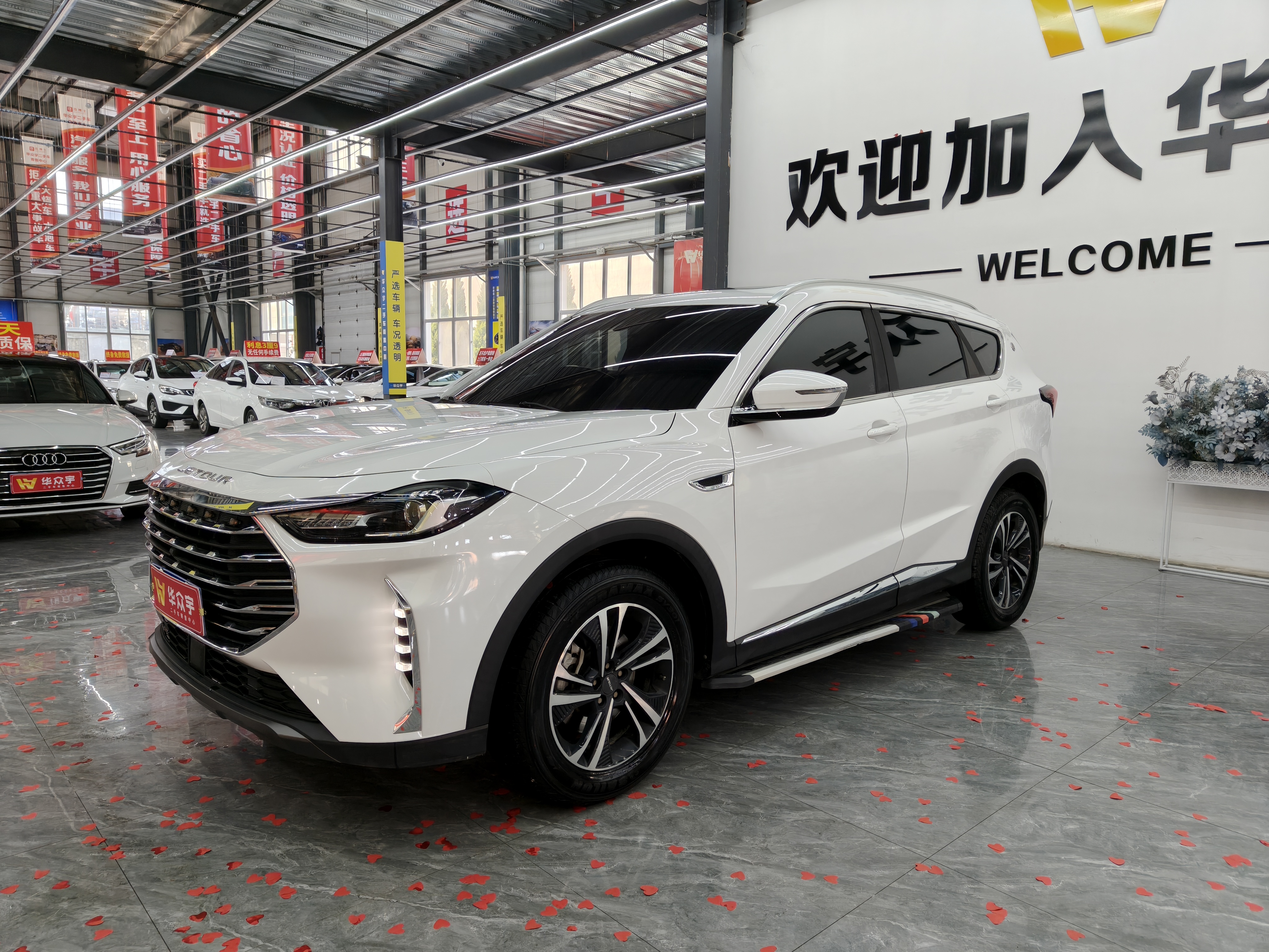 X70 PLUS 2022 car image #3