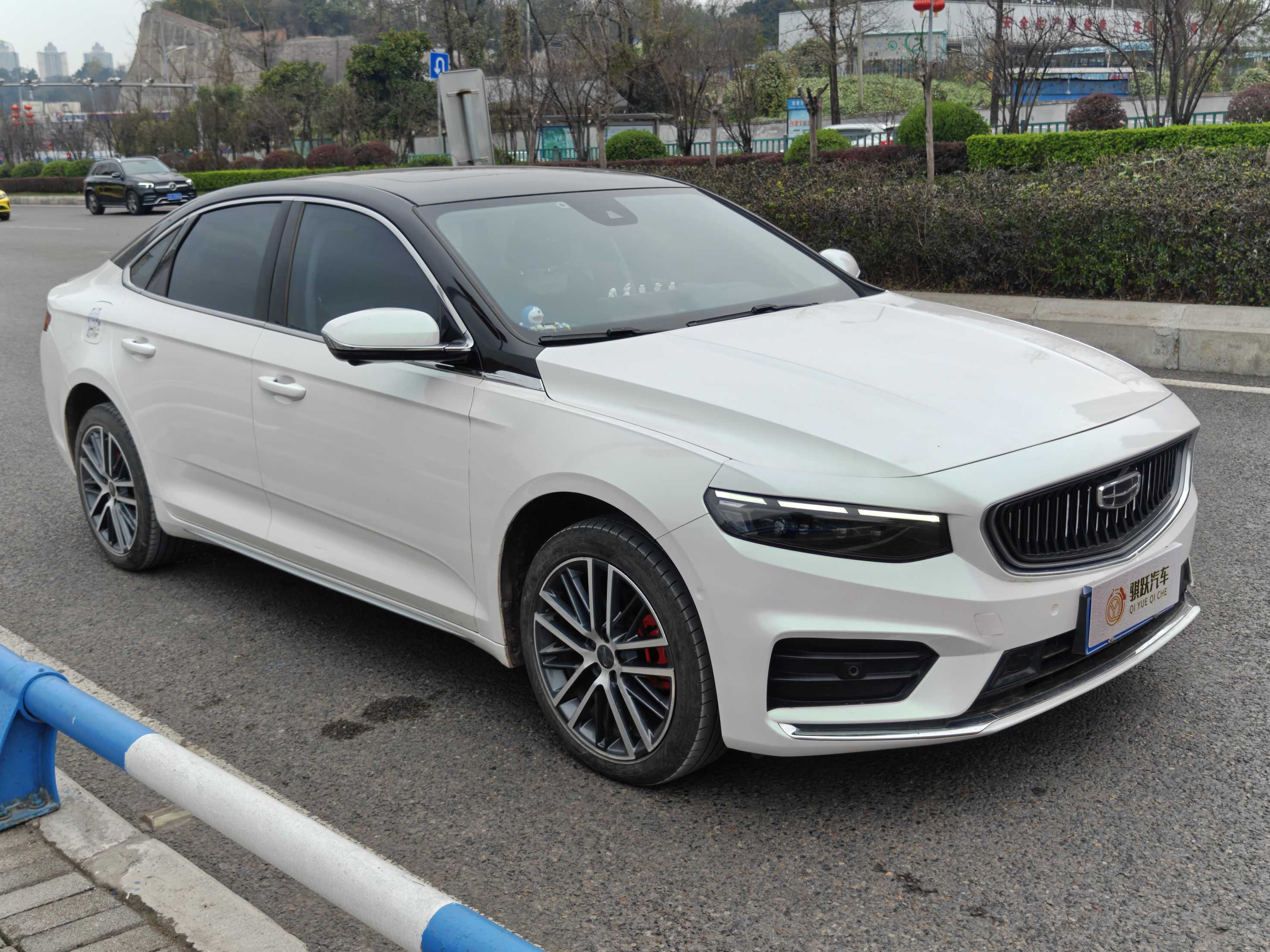 Preface 2022 car image #3