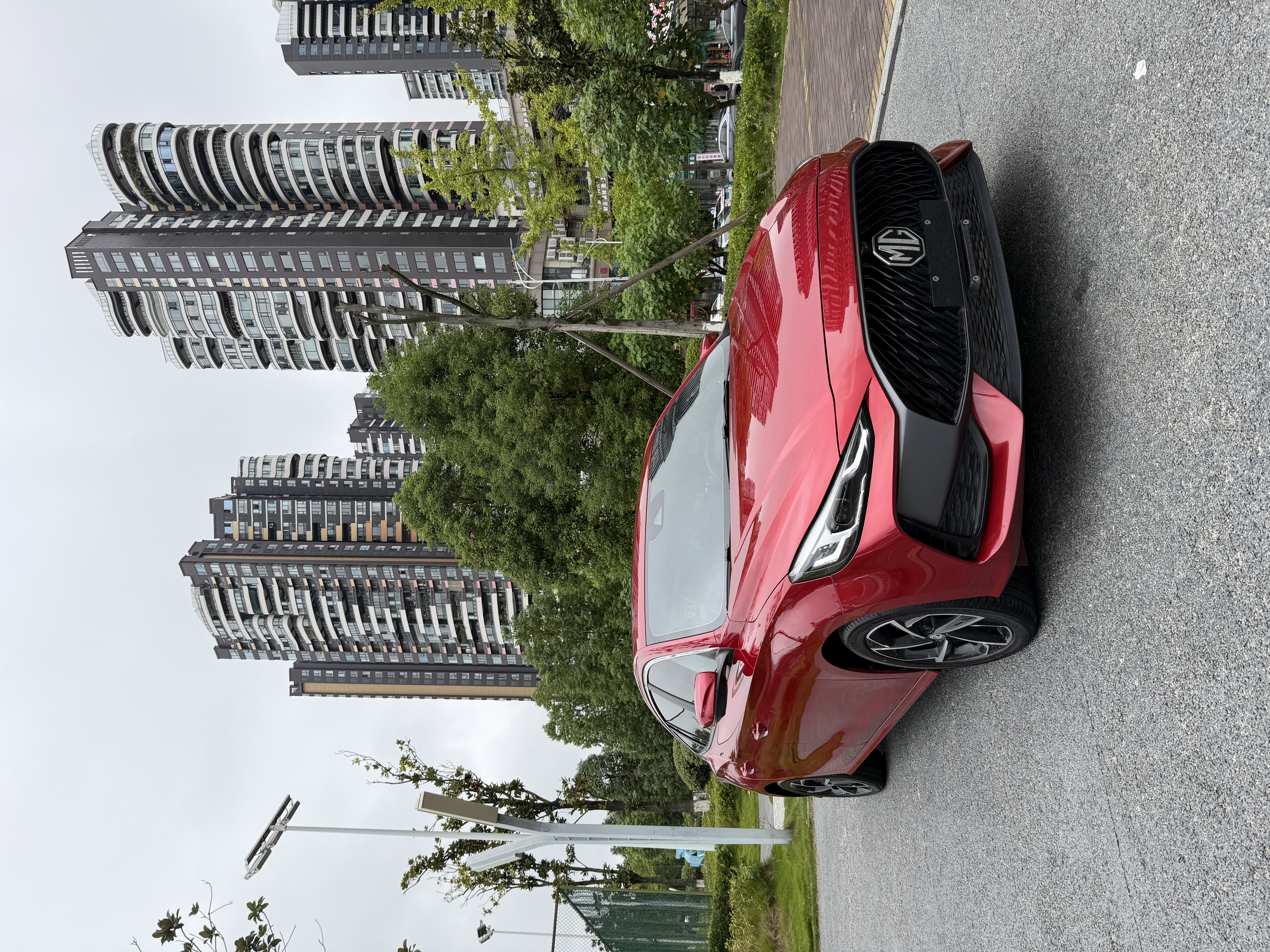 5 2022 car image #3