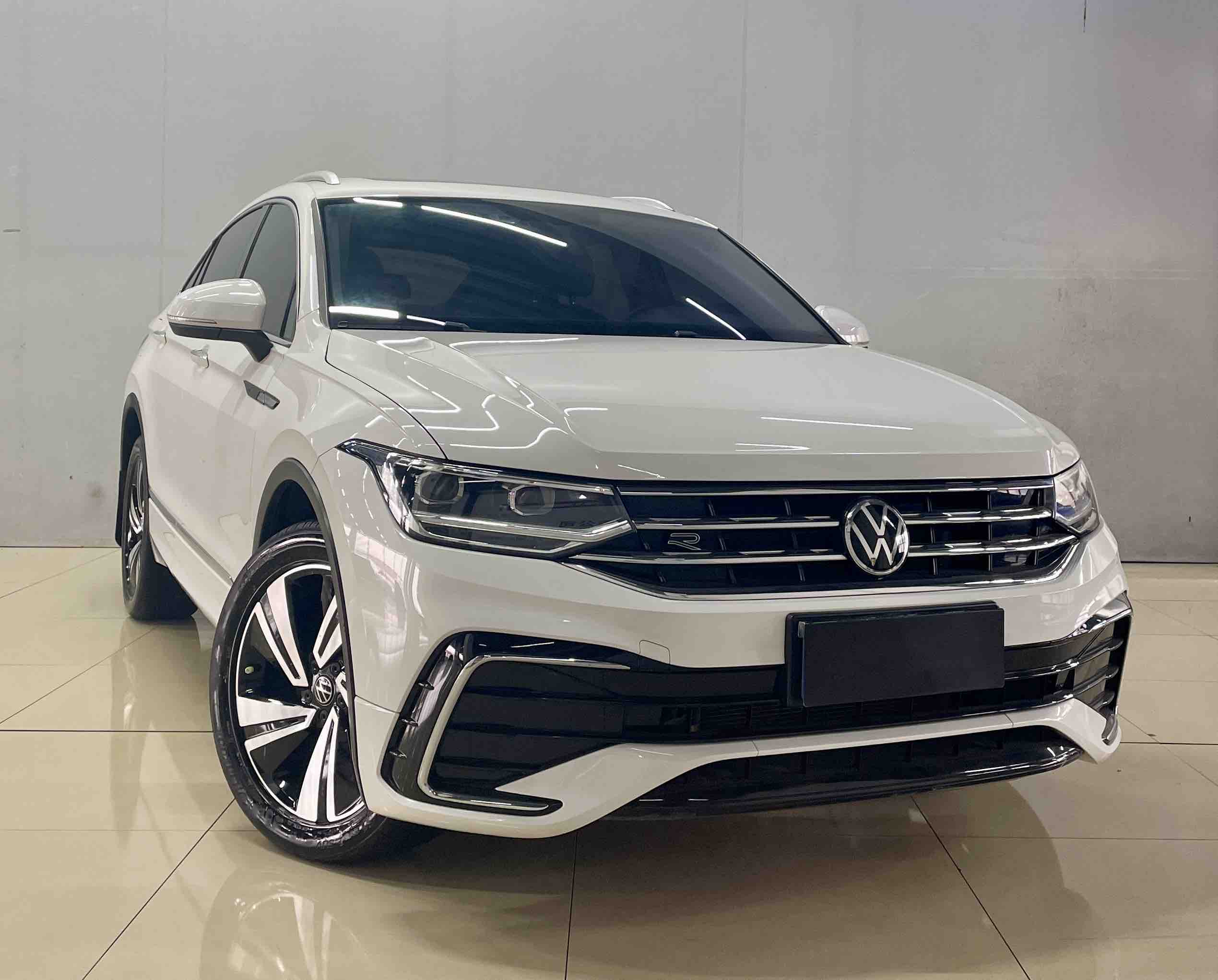 Volkswagen Tiguan X 2021 #3 Volkswagen Tiguan X 2021 صورة سيارة #3