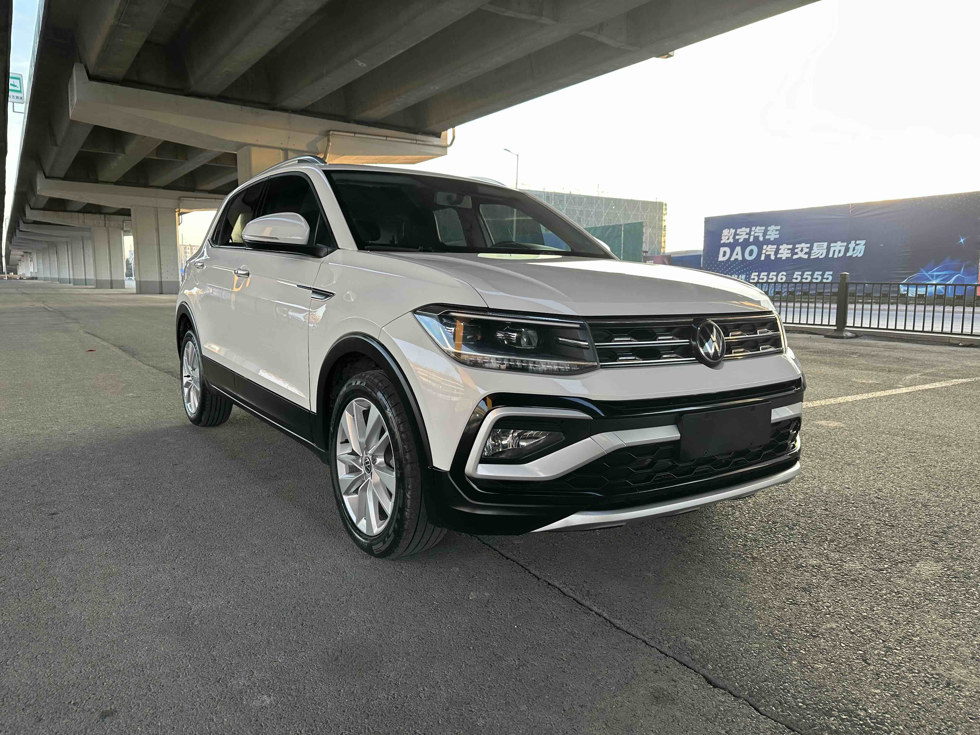Volkswagen T-Cross 2021 #3 Volkswagen T-Cross 2021 car image #3