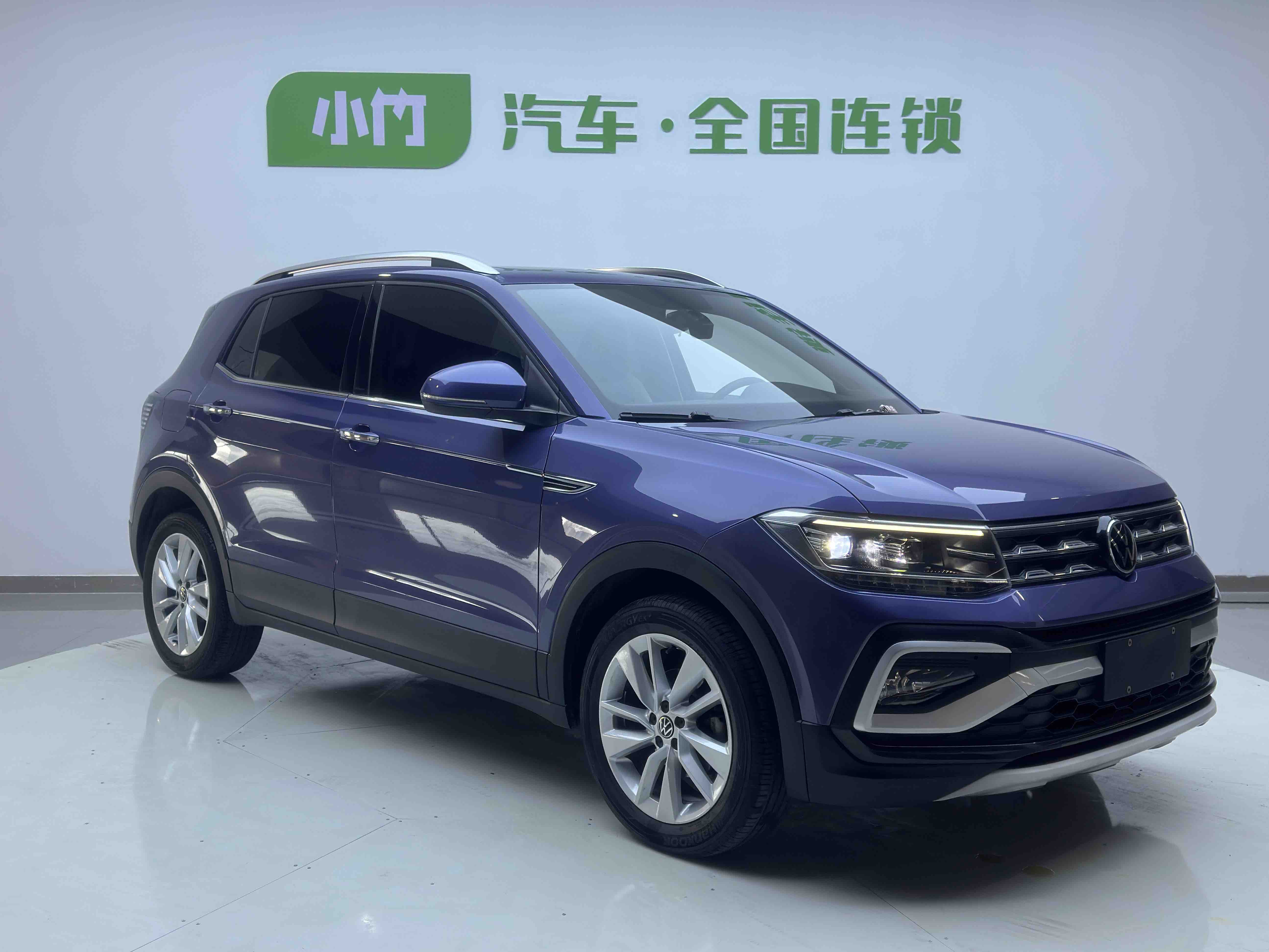 Volkswagen T-Cross 2021 car image #3