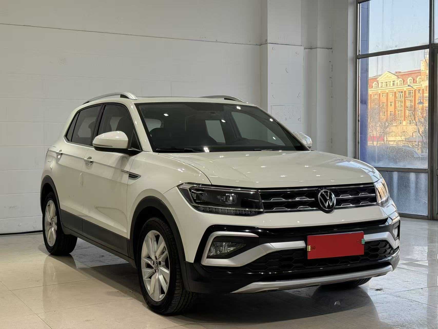 Volkswagen T-Cross 2021 car image #3