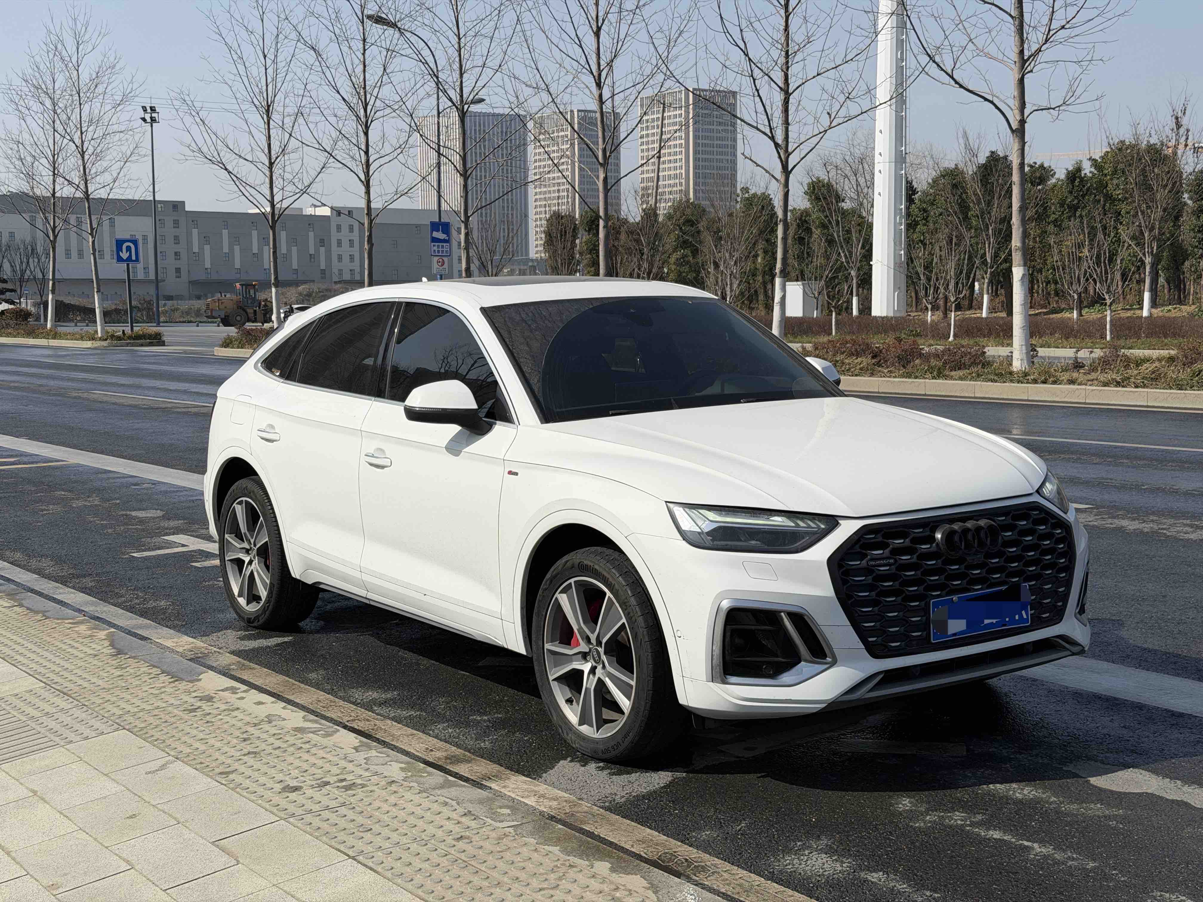 Audi Q5L Sportback 2021 #3 Audi Q5L Sportback 2021 car image #3
