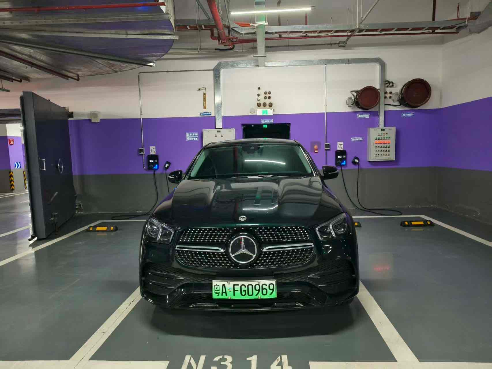 奔驰 奔驰GLE轿跑新能源 2022 汽车图片 #3