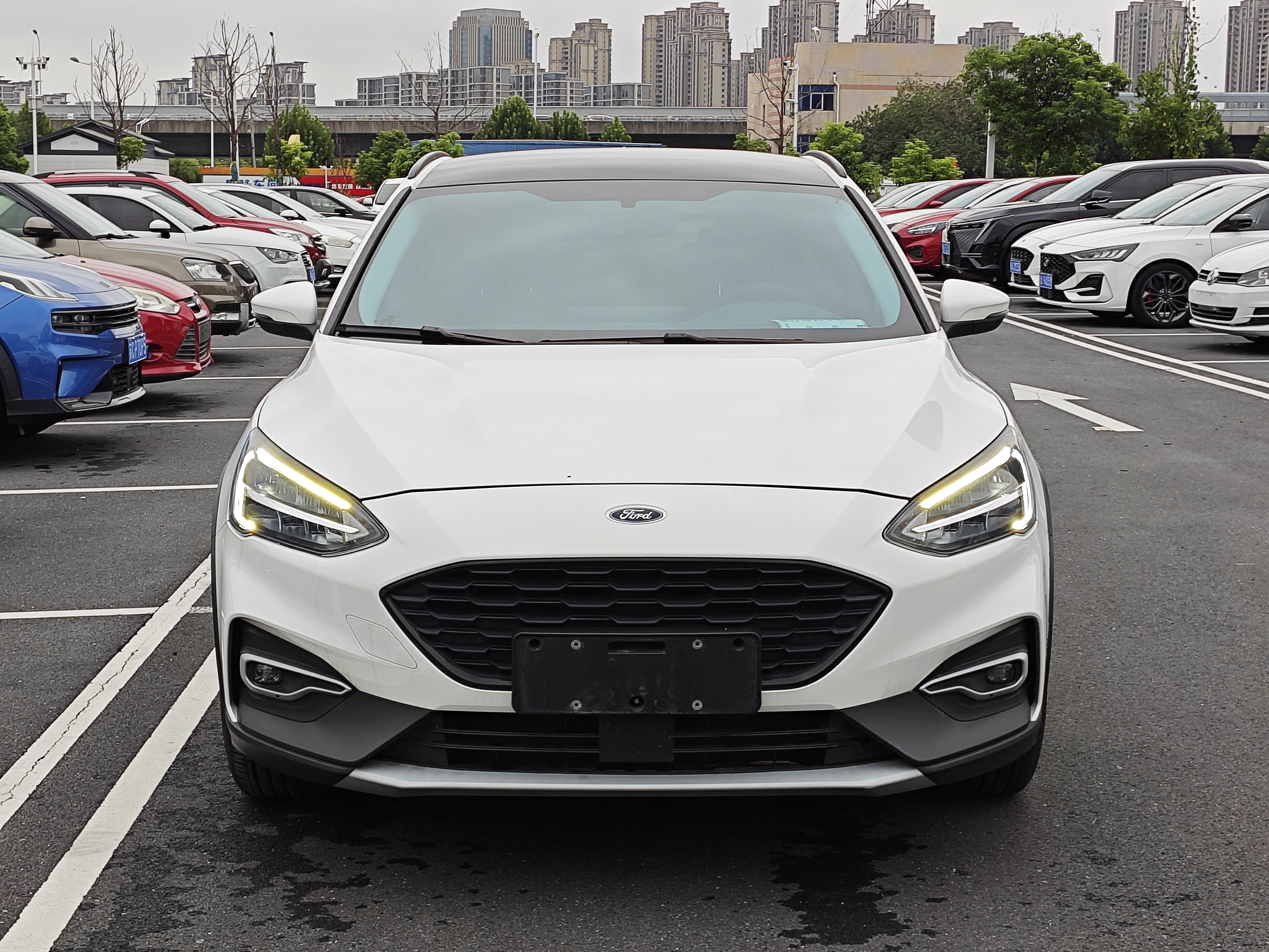 Ford Focus Active 2022 #3 Ford Focus Active 2022 صورة سيارة #3