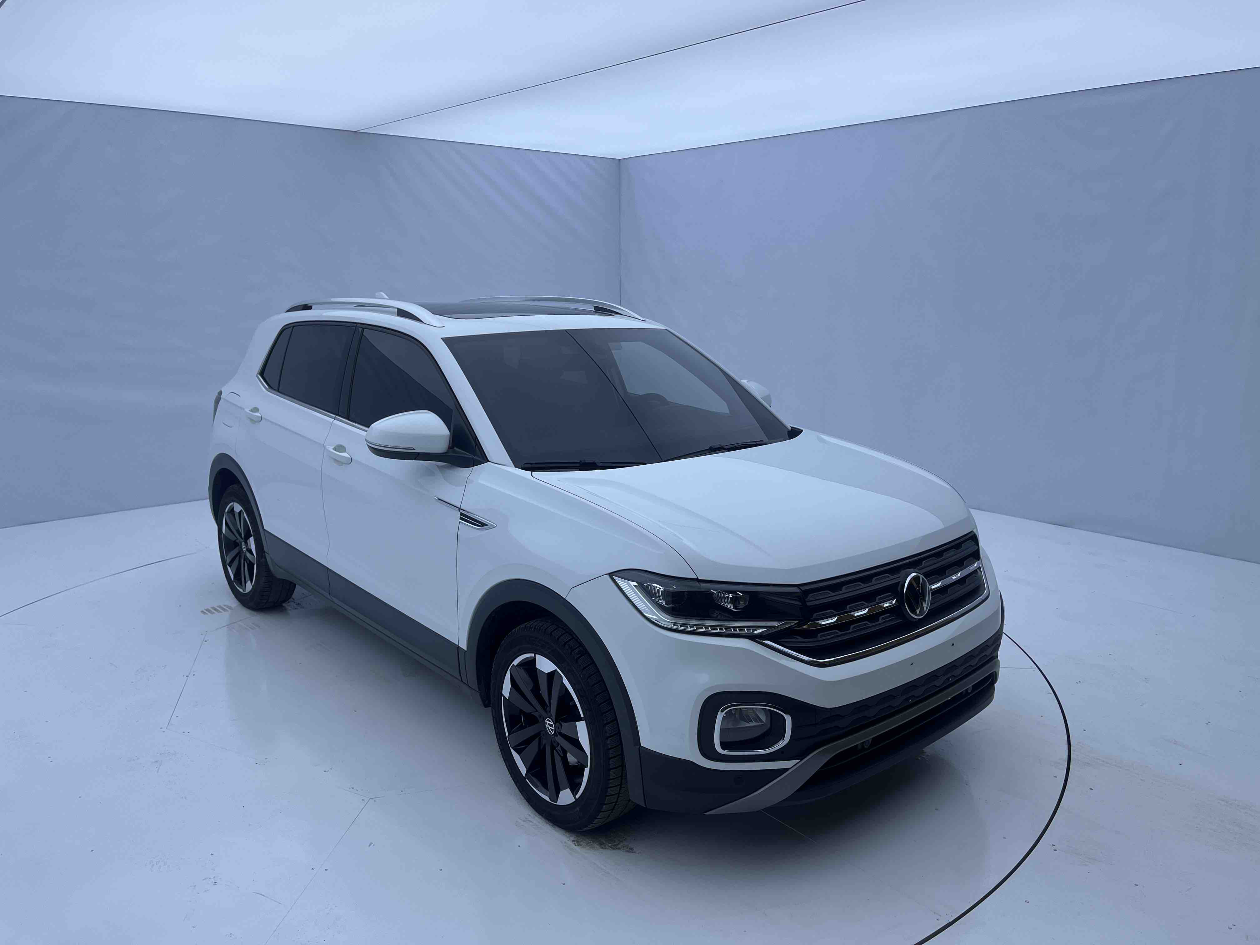 Volkswagen Tacqua 2023 car image #3