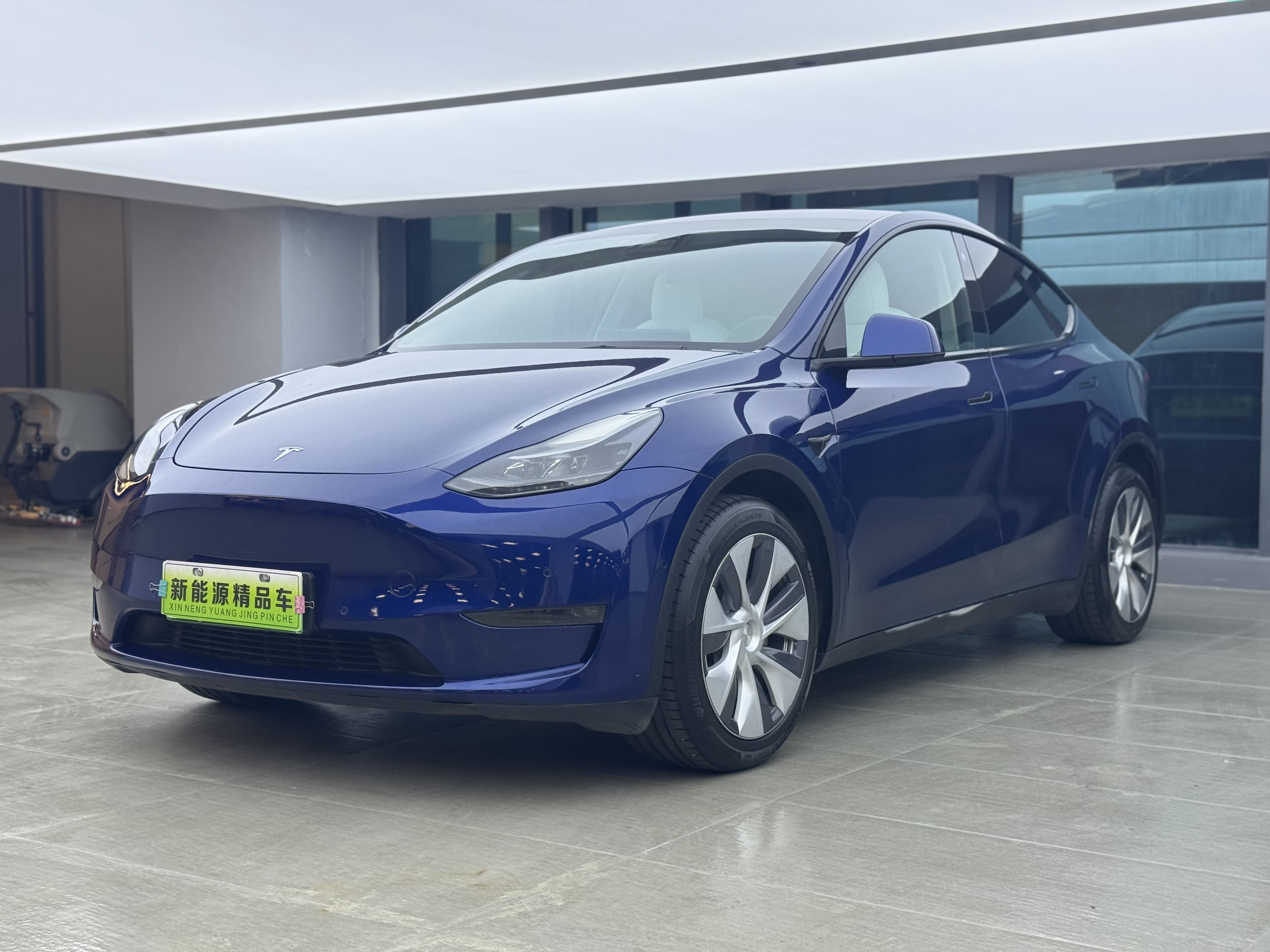 Tesla Model Y 2021 #3 Tesla Model Y 2021 car image #3