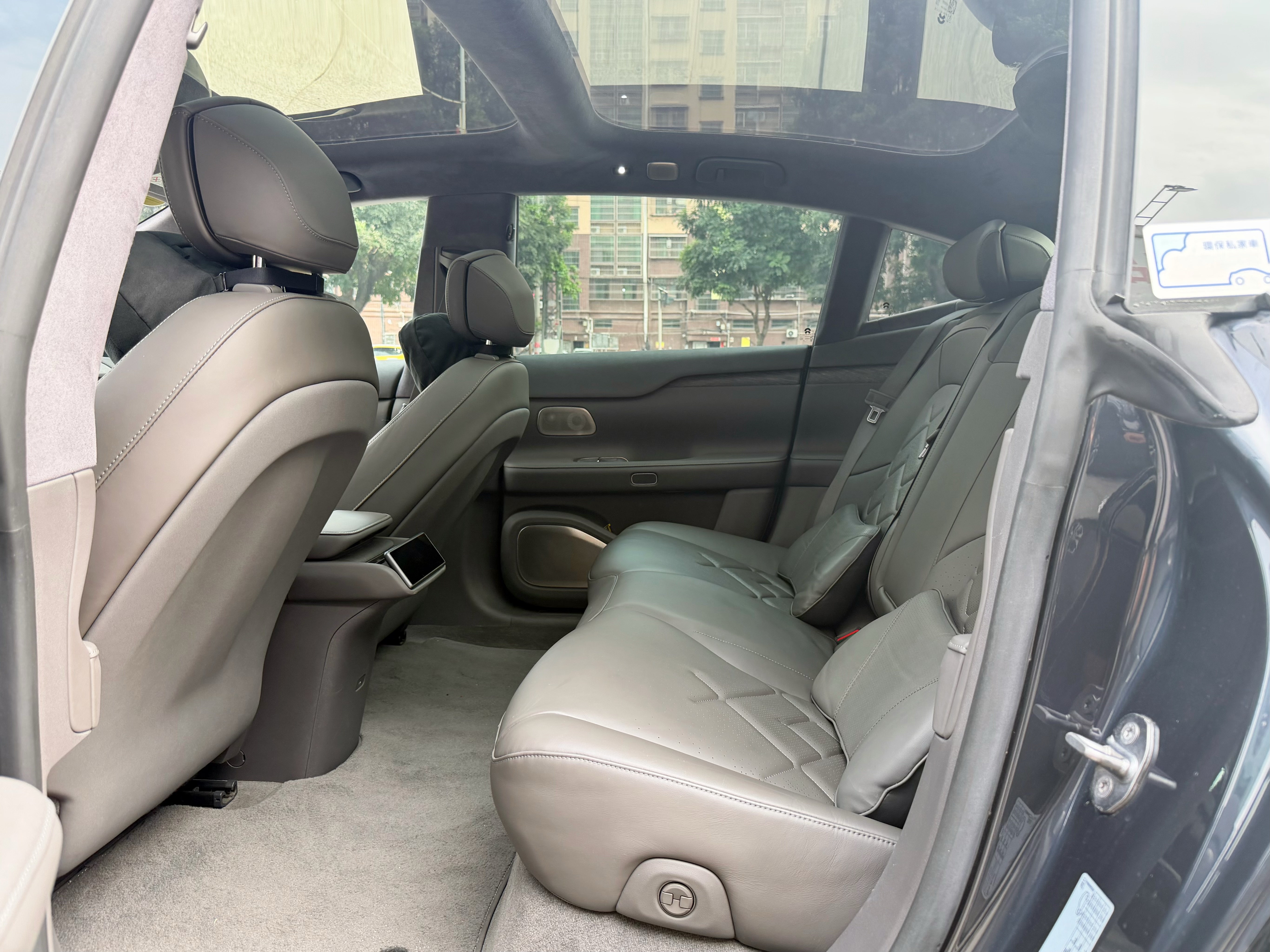 蔚来 蔚来ET7 2022 汽车图片 #3