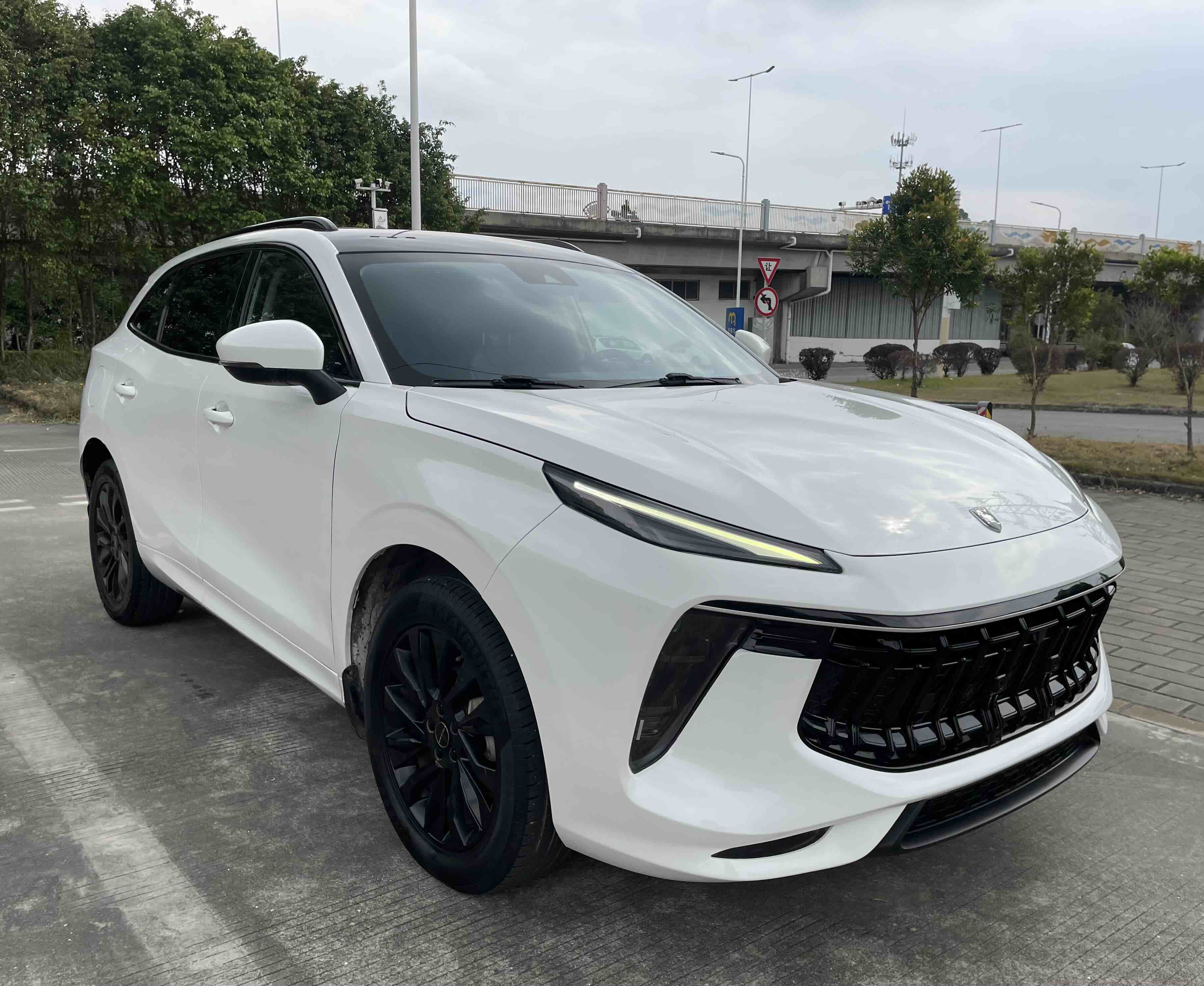 Forthing T5 EVO 2021 #3 Forthing T5 EVO 2021 immagine di auto #3