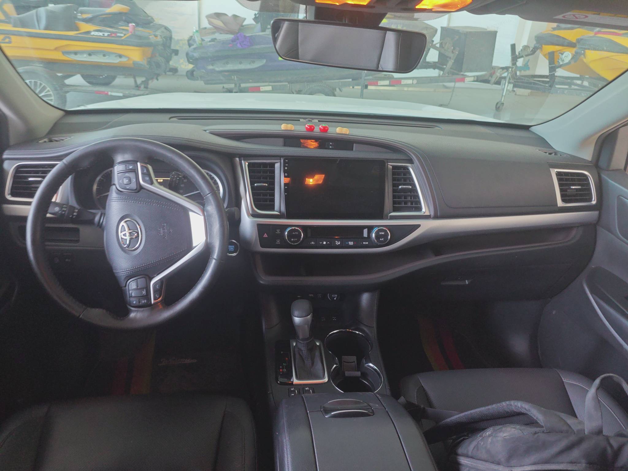 Toyota Highlander 2022 image de voiture #3