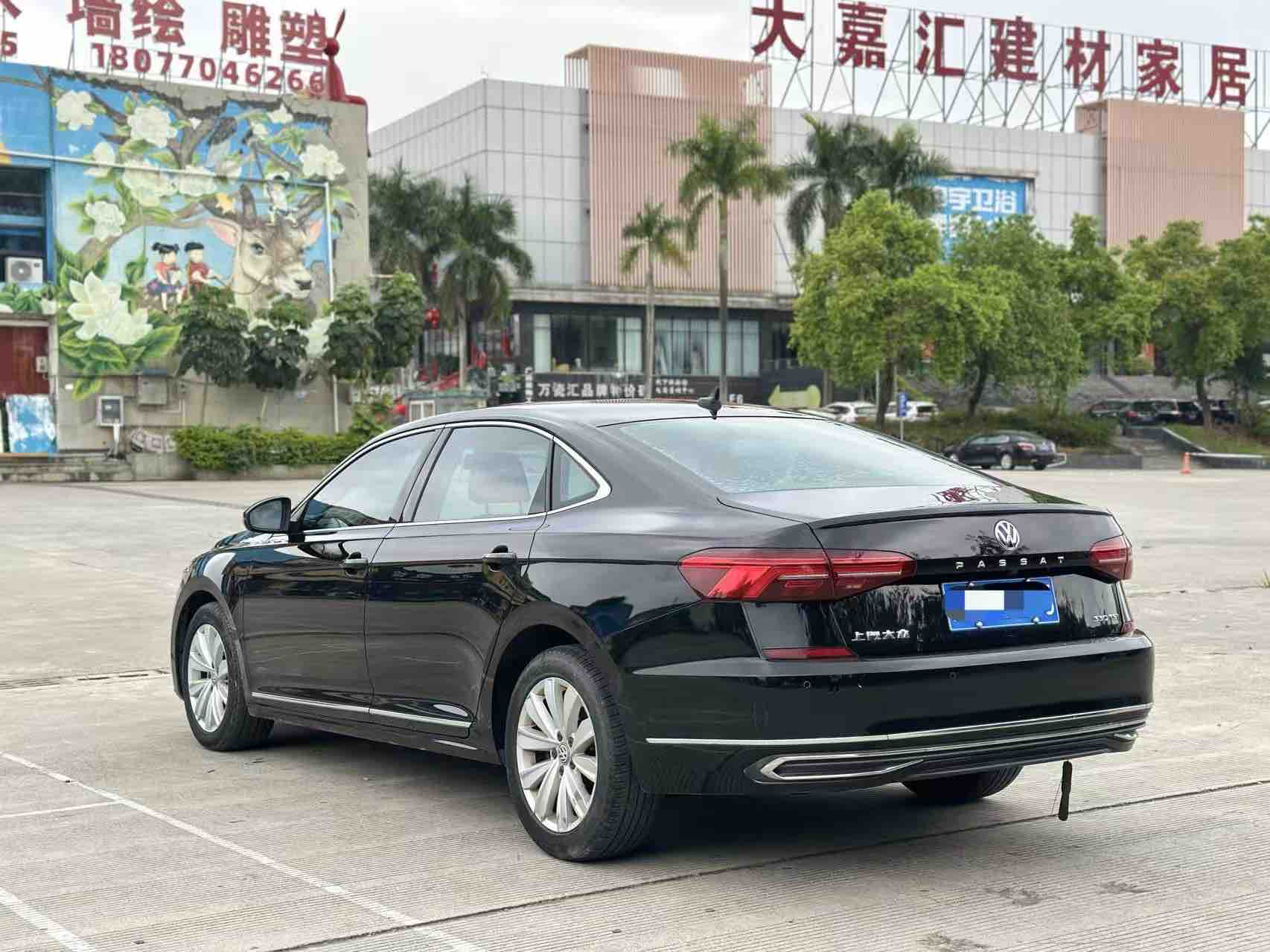Volkswagen Passat 2020 car image #3