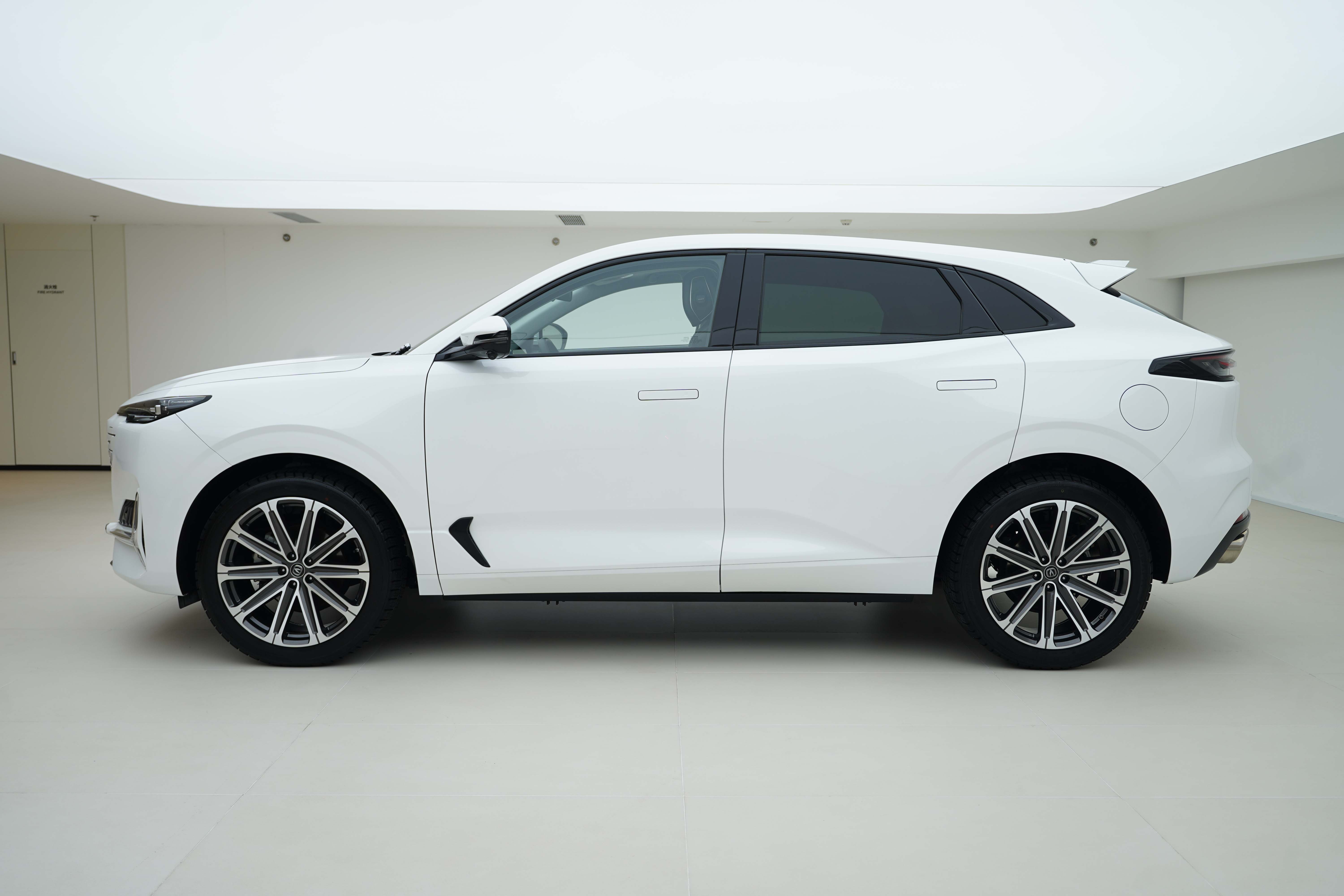 长安 长安UNI-K 2021 汽车图片 #3