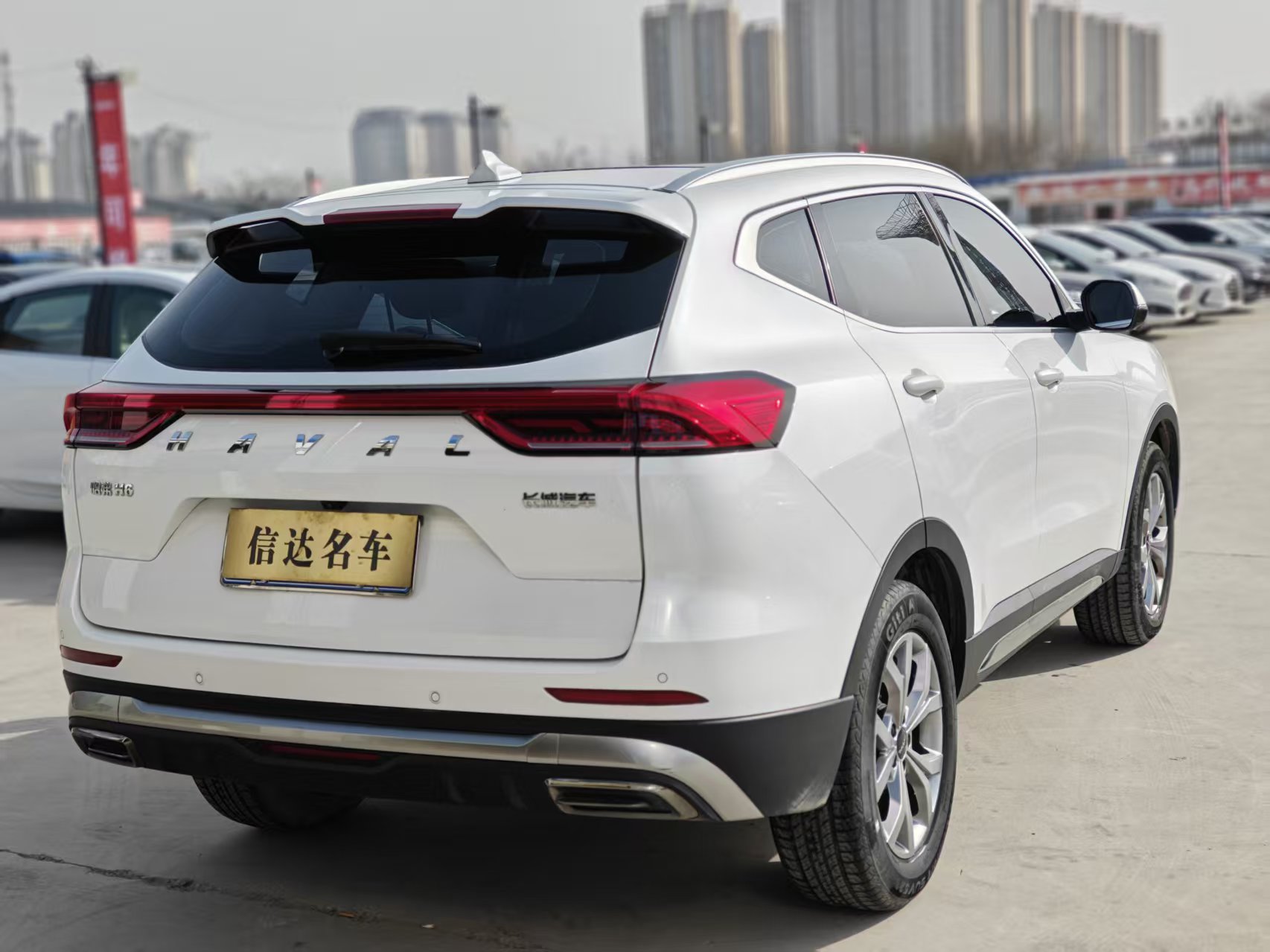 Haval H6 2022 #3 Haval H6 2022 car image #3